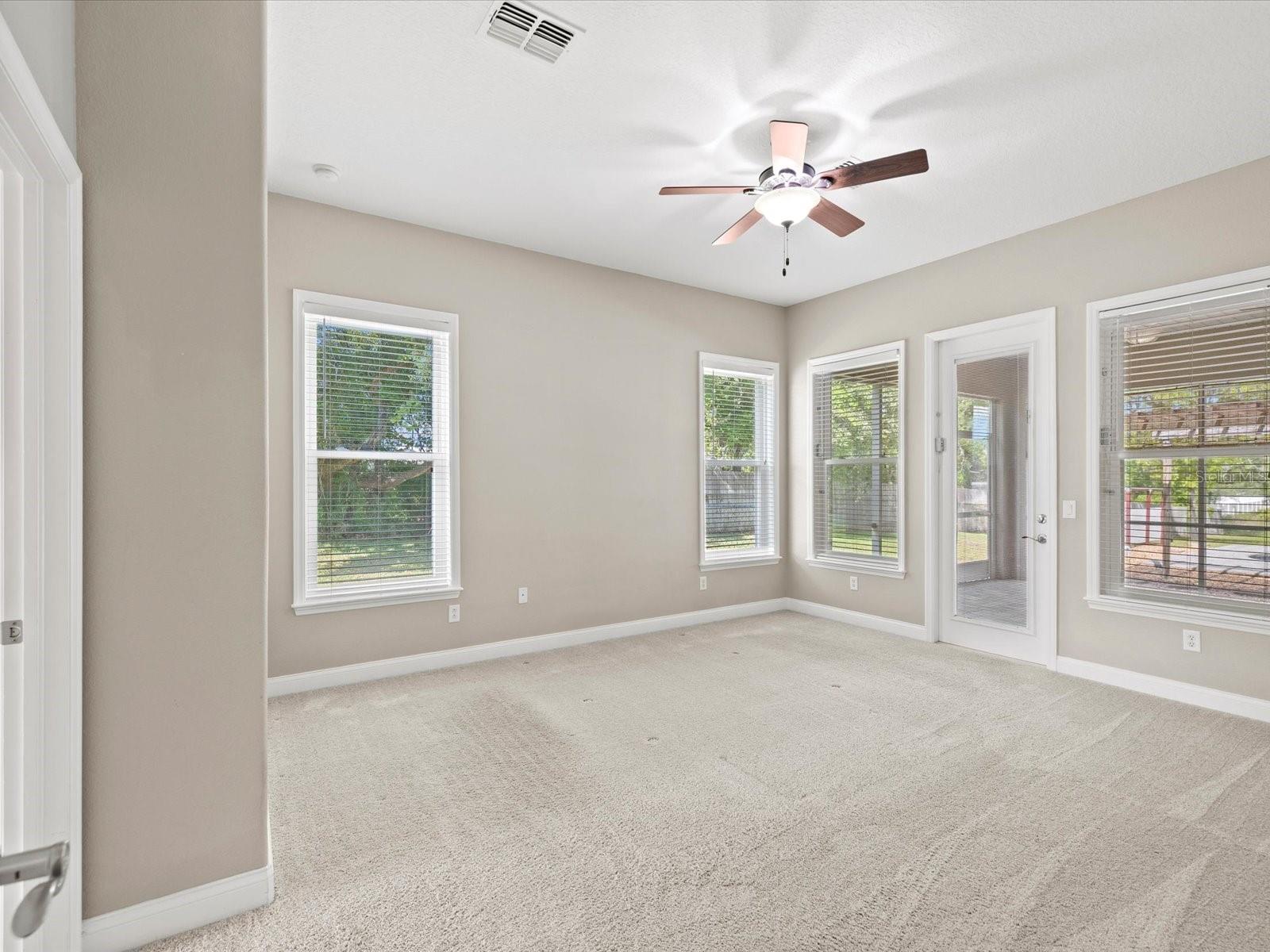 11245 HUMBER RD, WEEKI WACHEE, FL, 34614