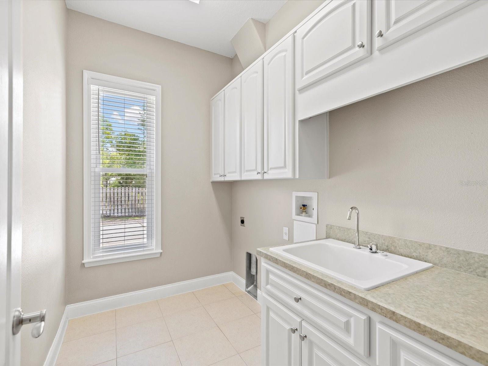11245 HUMBER RD, WEEKI WACHEE, FL, 34614