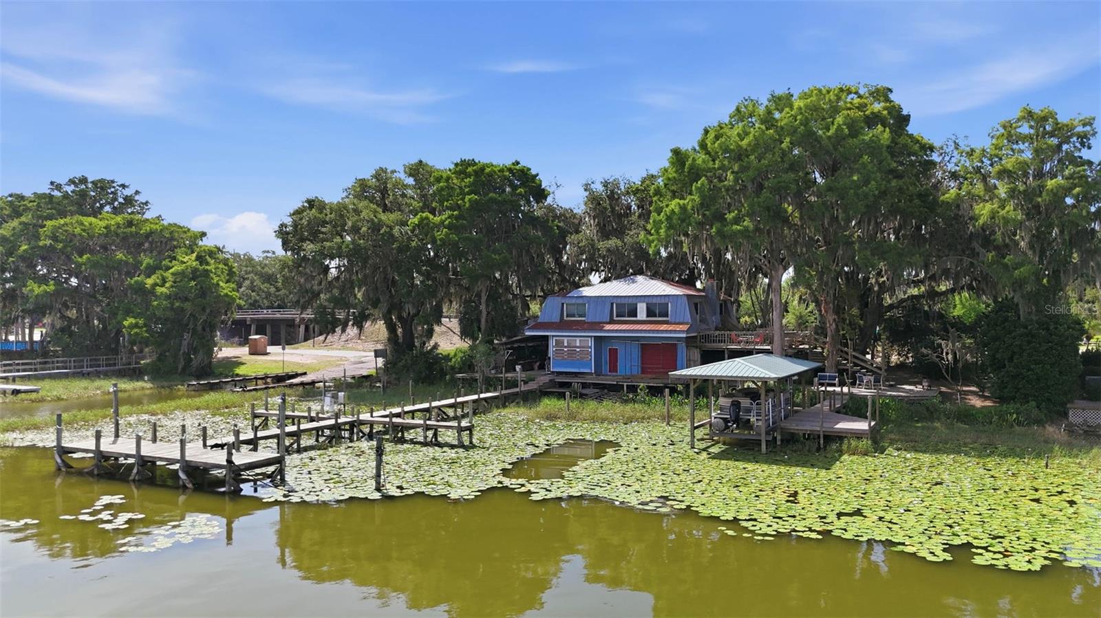 400 LAKESHORE DR, EUSTIS, FL, 32726
