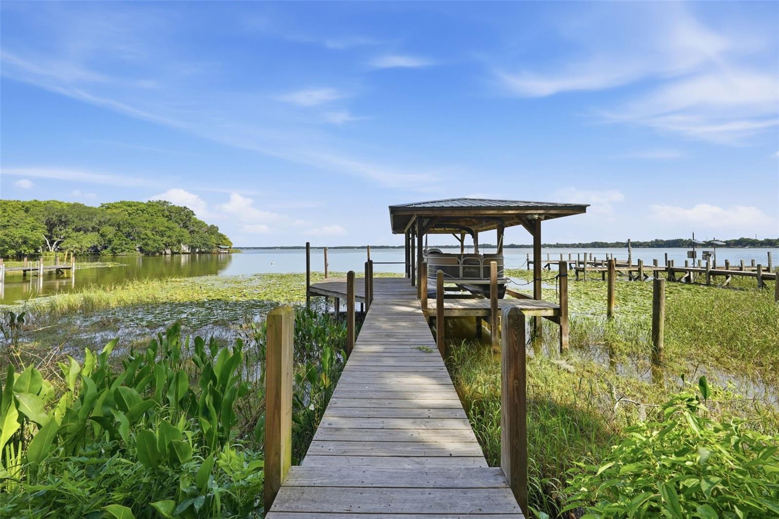 400 LAKESHORE DR, EUSTIS, FL, 32726