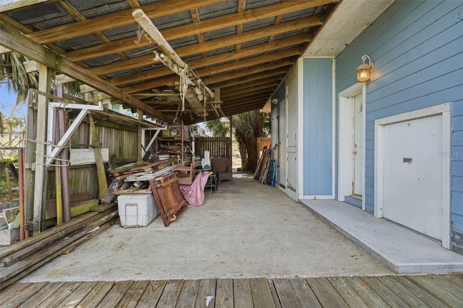 400 LAKESHORE DR, EUSTIS, FL, 32726