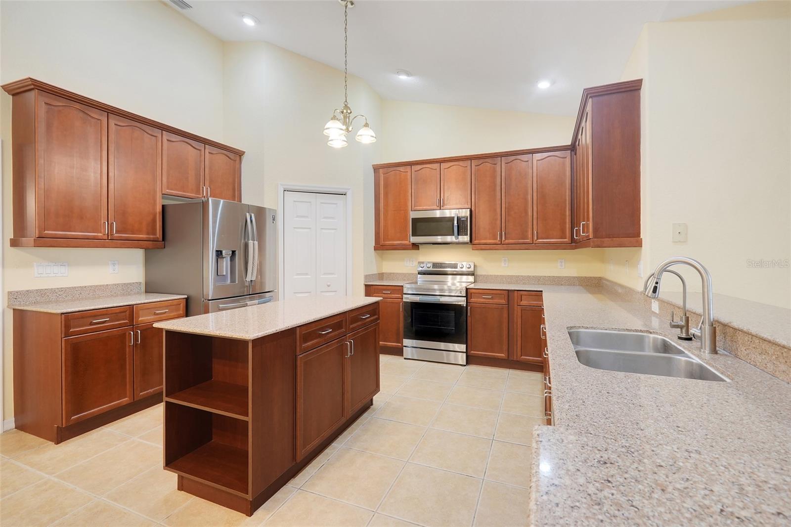 16741 TALL GRASS LN, CLERMONT, FL, 34711