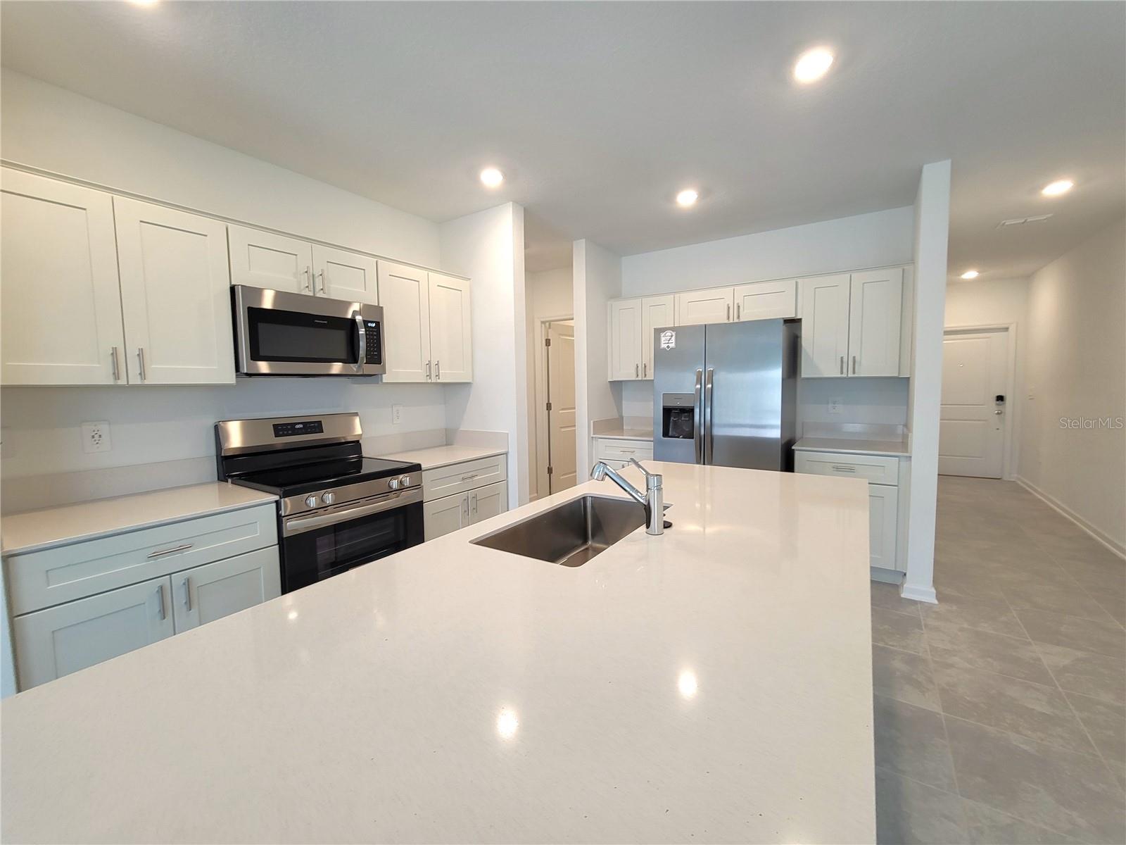 1469 DEEPWATER CIR, EAGLE LAKE, FL, 33839