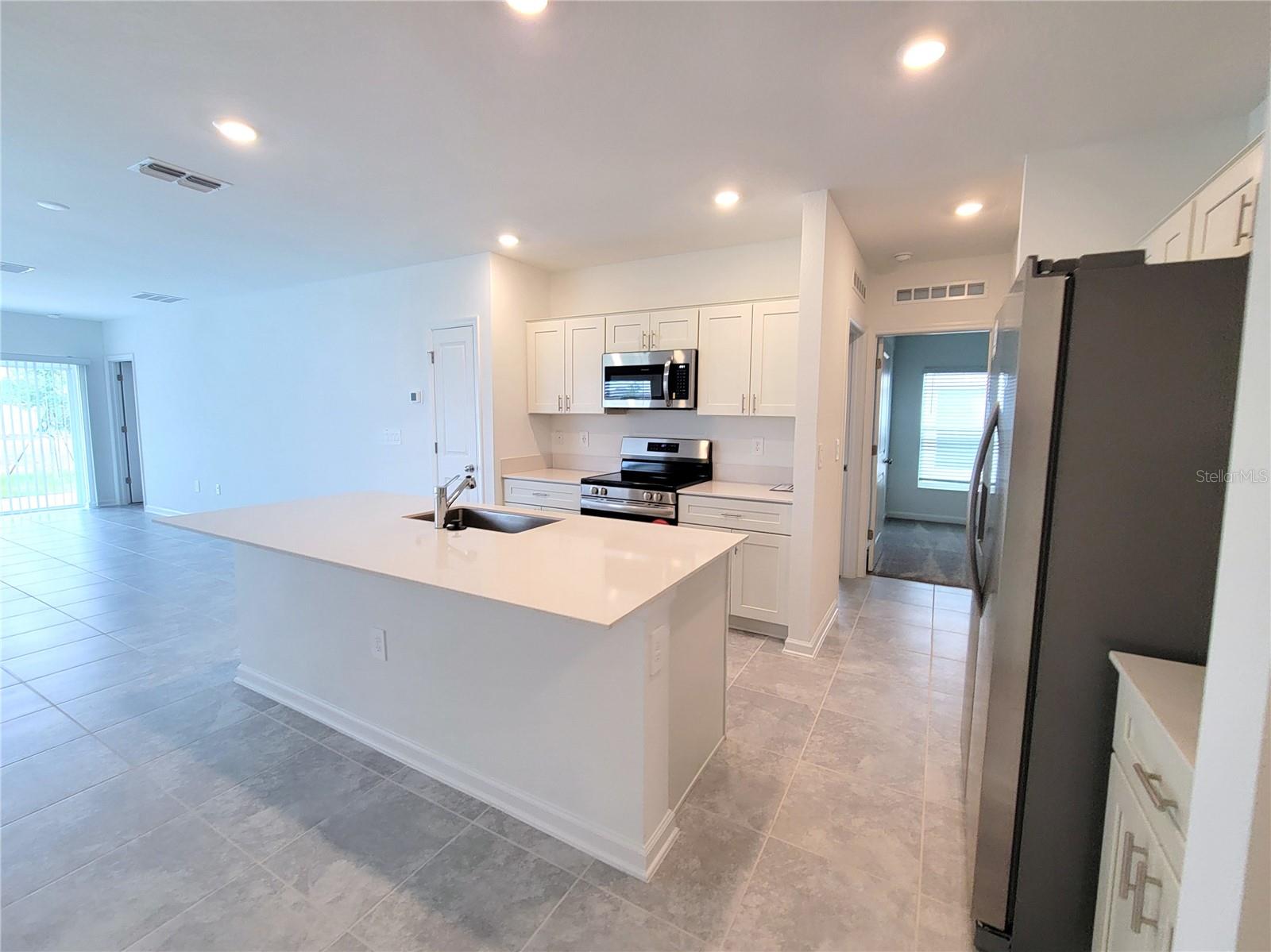 1469 DEEPWATER CIR, EAGLE LAKE, FL, 33839