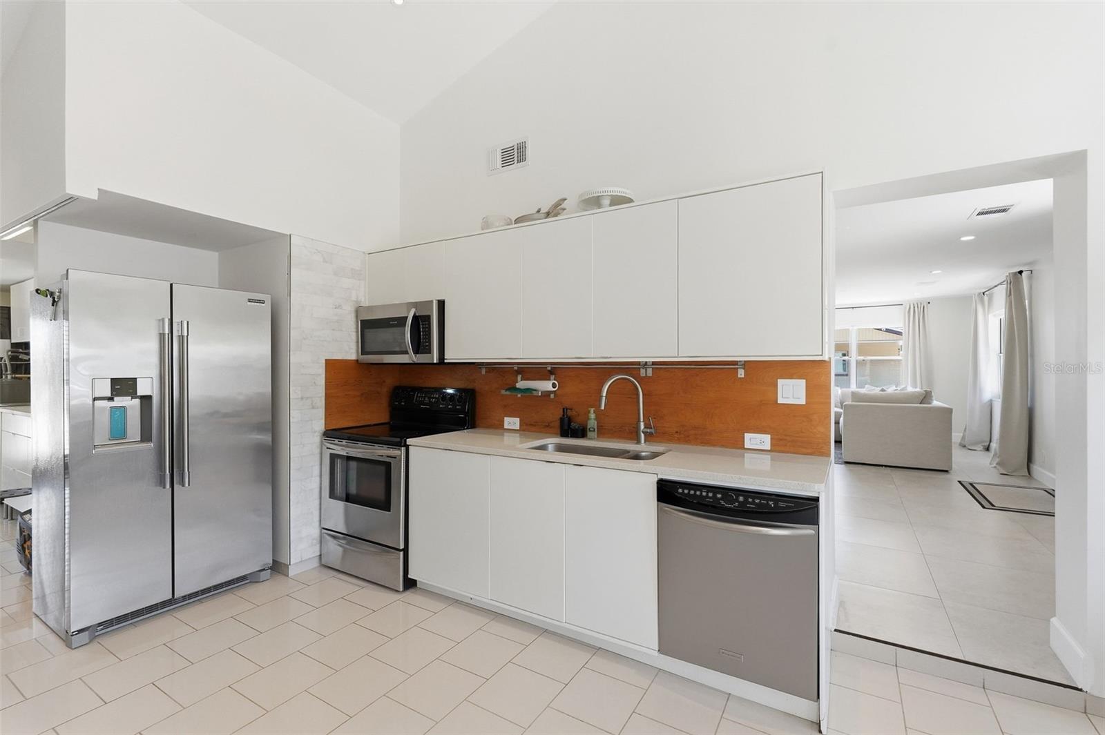 6336 S LANSDALE CIR, TAMPA, FL, 33616