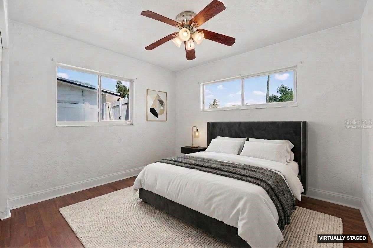 3673 SEAROBIN DR SE, ST PETERSBURG, FL, 33705