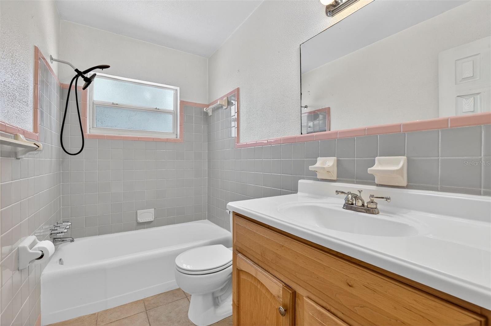 3673 SEAROBIN DR SE, ST PETERSBURG, FL, 33705
