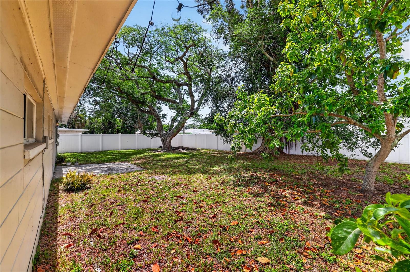 3673 SEAROBIN DR SE, ST PETERSBURG, FL, 33705