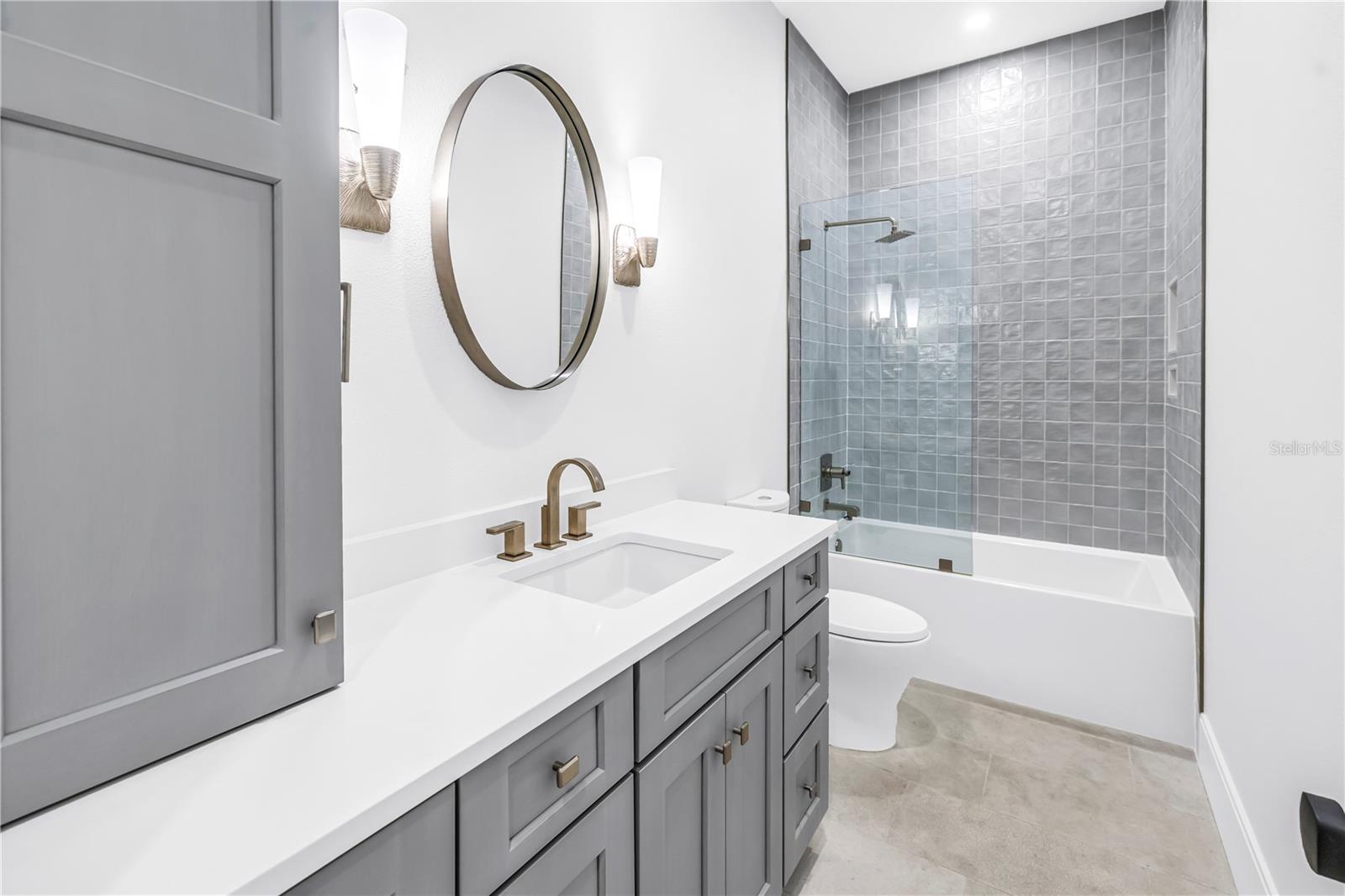 386 26TH AVE SE, ST PETERSBURG, FL, 33705