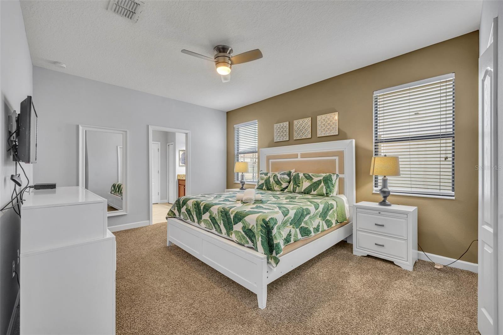 1435 ROLLING FAIRWAY DR, DAVENPORT, FL, 33896