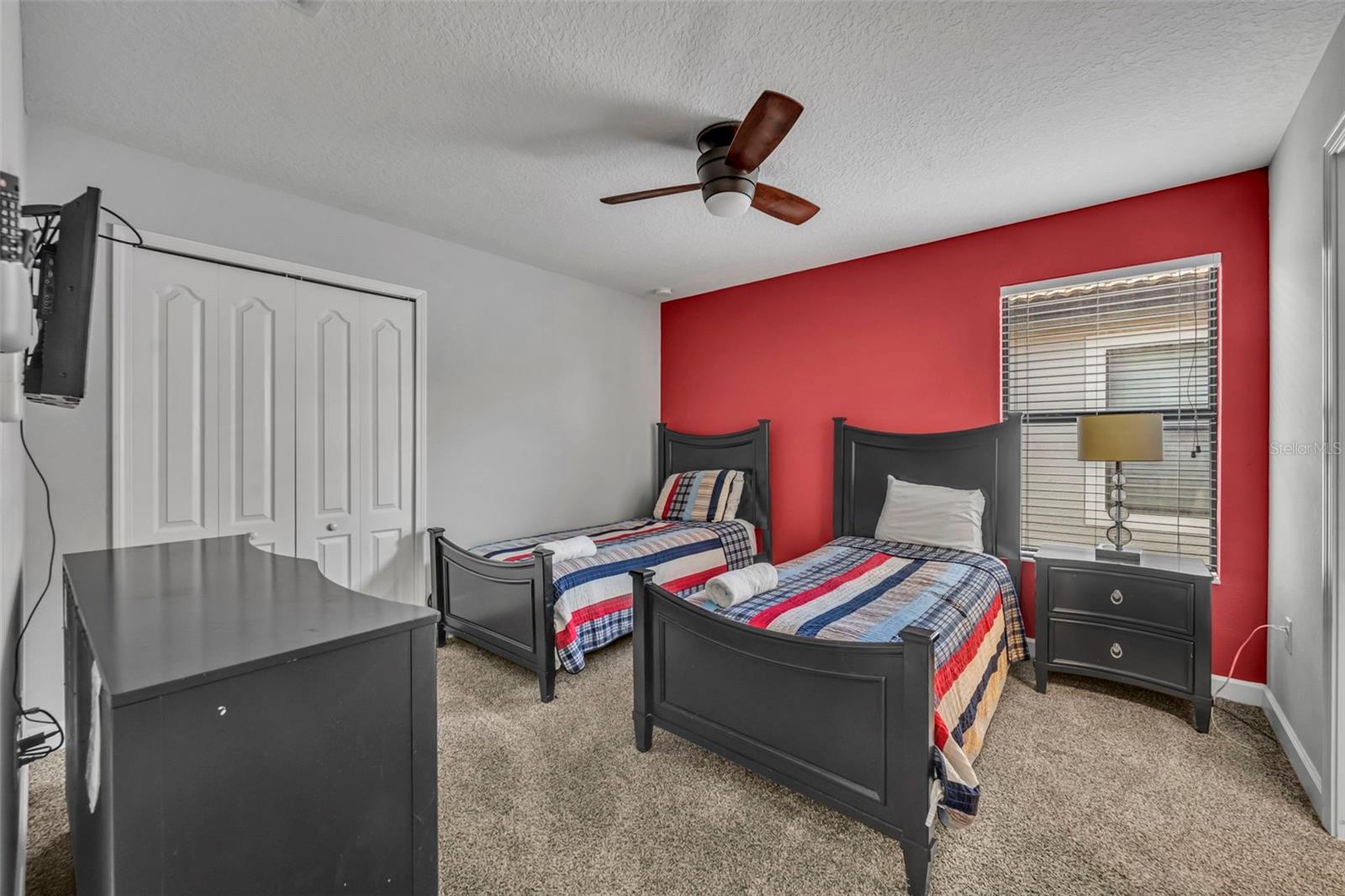1435 ROLLING FAIRWAY DR, DAVENPORT, FL, 33896