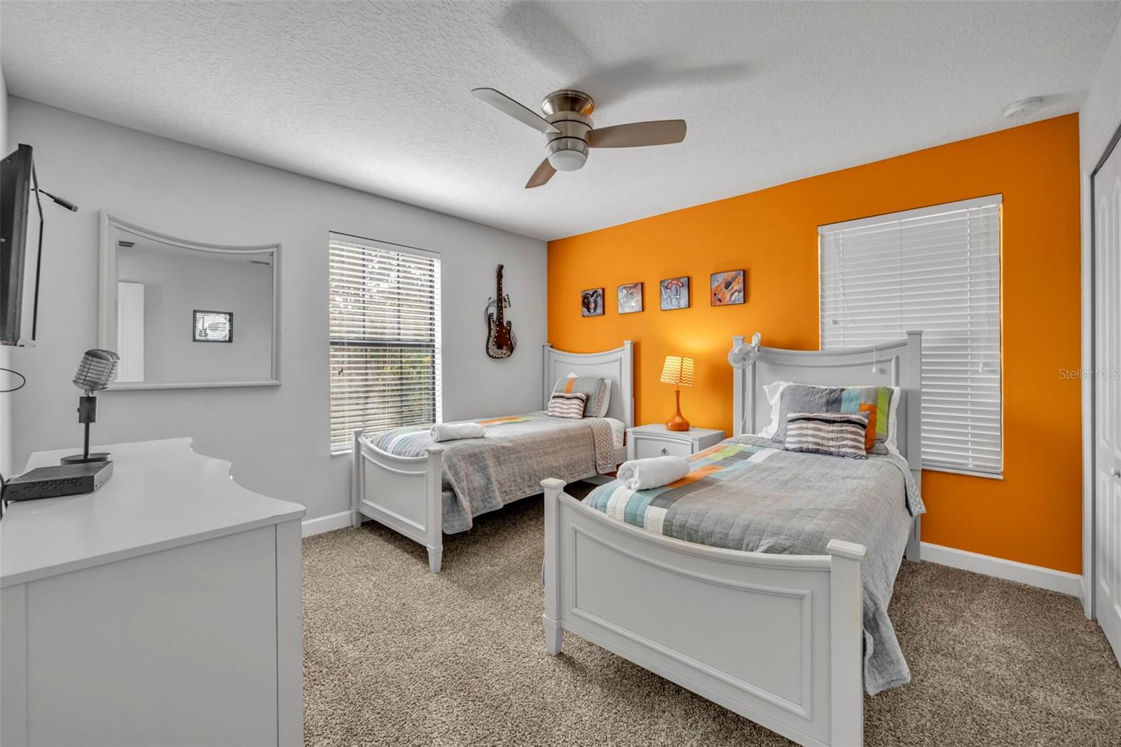 1435 ROLLING FAIRWAY DR, DAVENPORT, FL, 33896