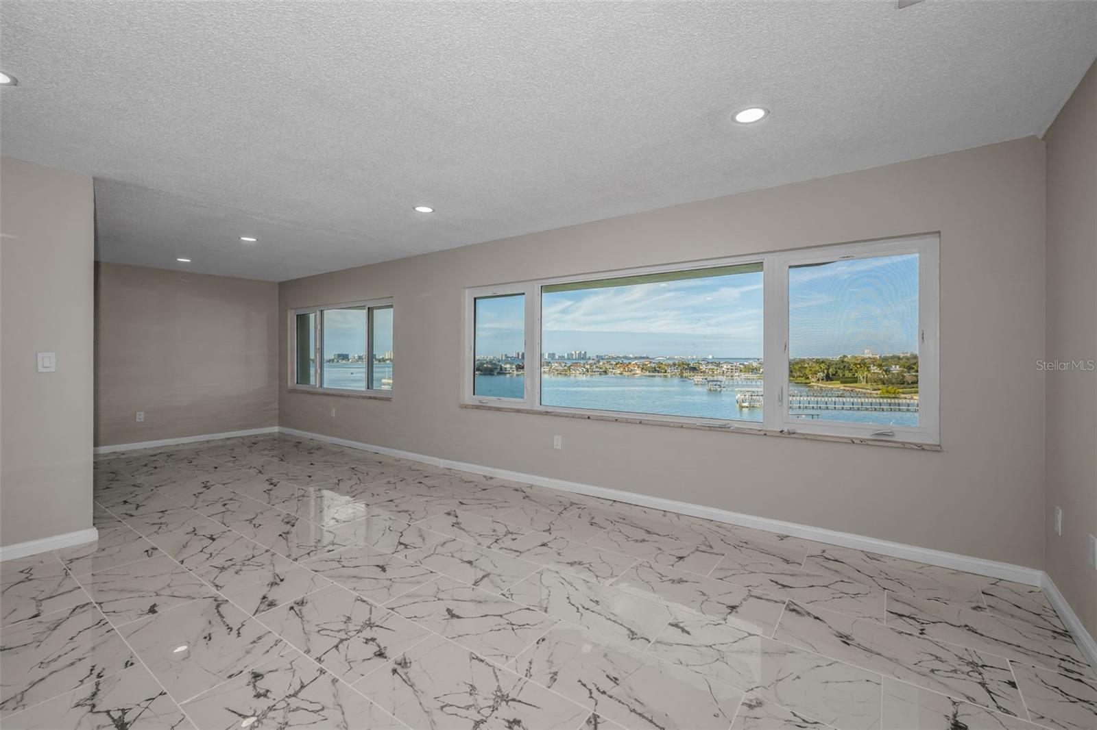 100 BLUFF VIEW DR #604C, BELLEAIR BLUFFS, FL, 33770