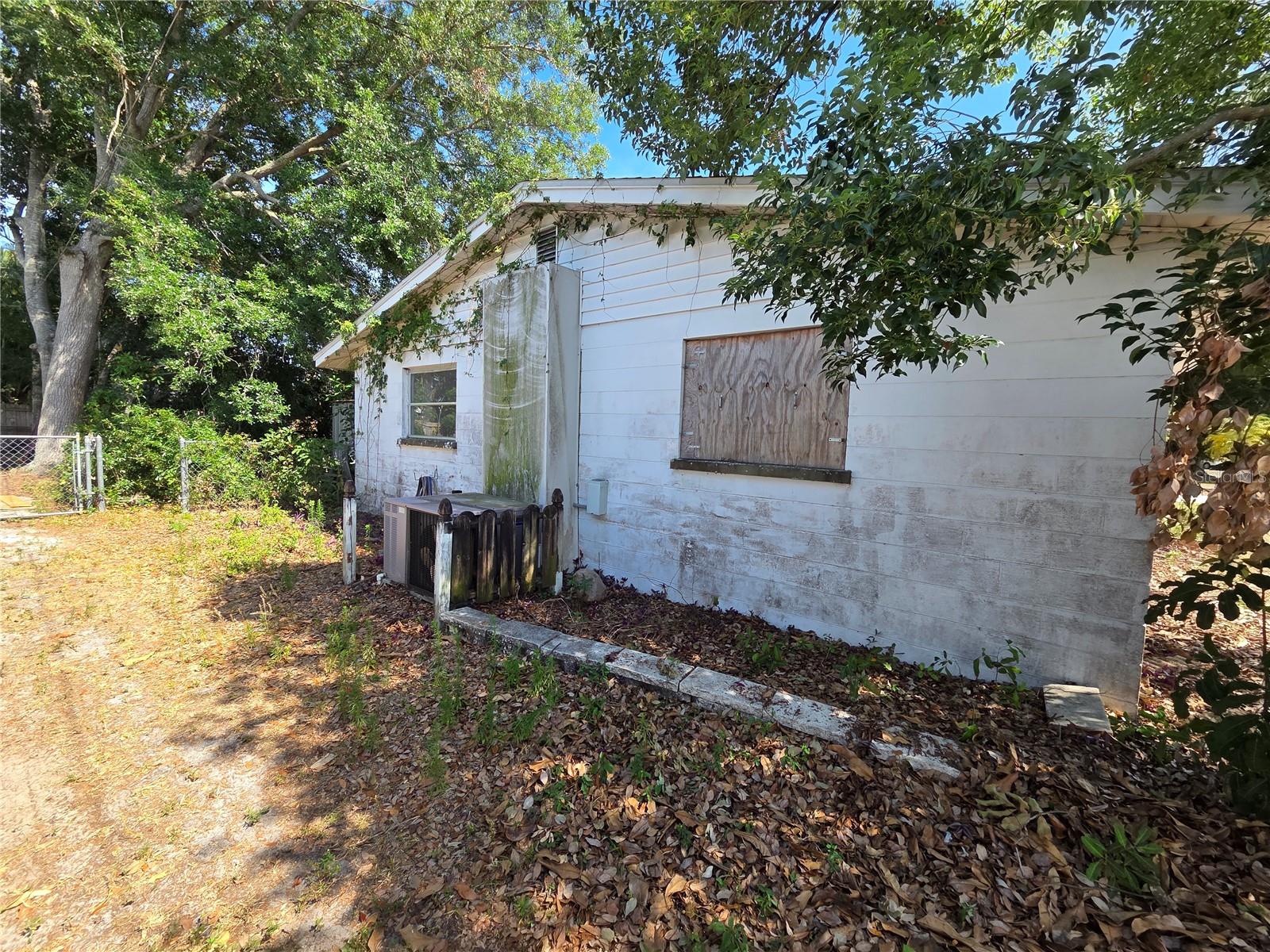 3707 SHARONDALE DR, SARASOTA, FL, 34232