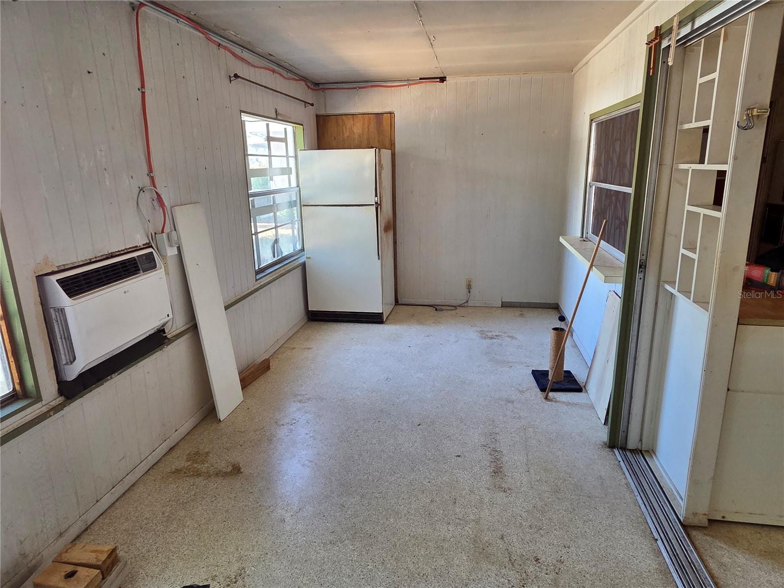 3707 SHARONDALE DR, SARASOTA, FL, 34232