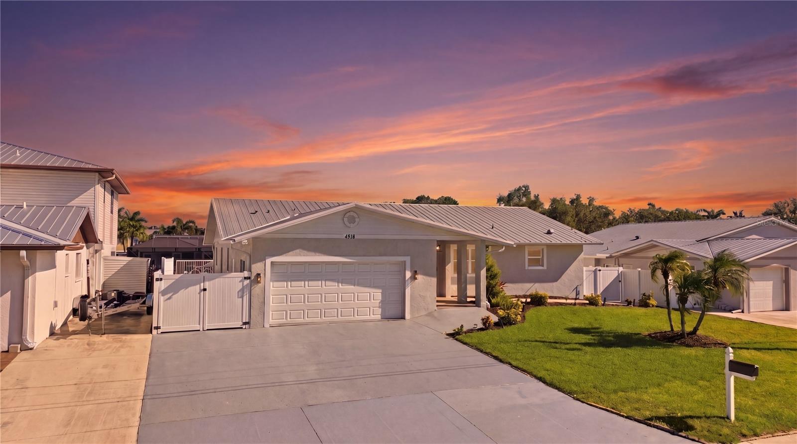 4219 2ND AVE NE, BRADENTON, FL, 34208