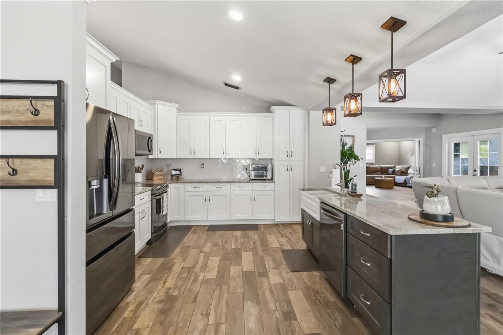 28424 DEEDRA DR, WESLEY CHAPEL, FL, 33544