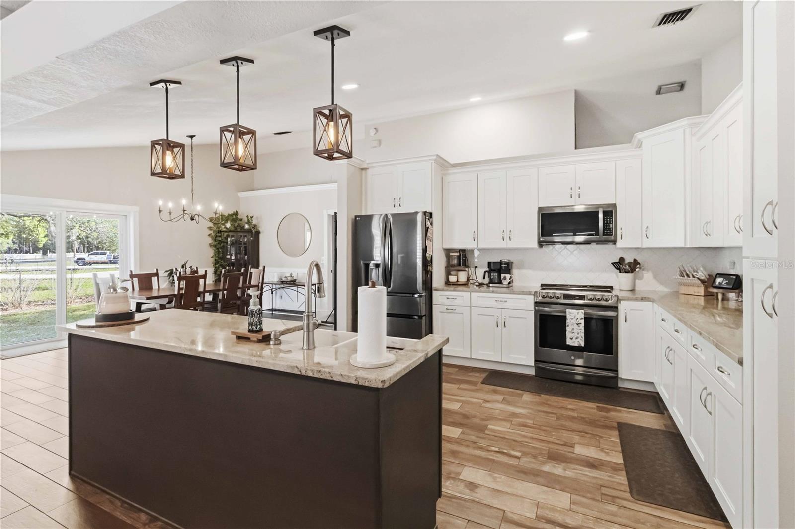 28424 DEEDRA DR, WESLEY CHAPEL, FL, 33544
