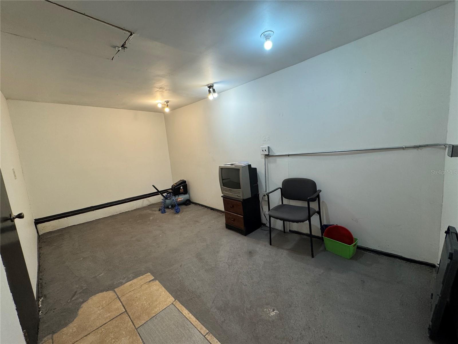 12309 CAMBRIDGE AVE, TAMPA, FL, 33624