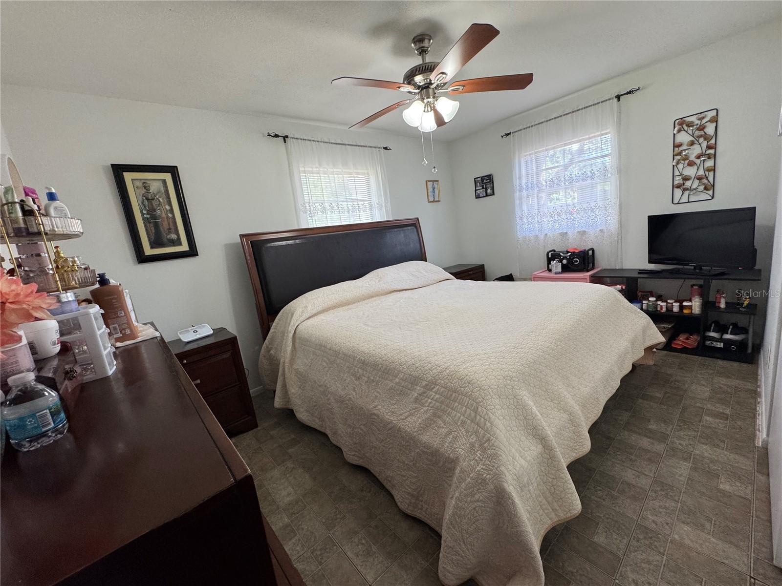 12309 CAMBRIDGE AVE, TAMPA, FL, 33624