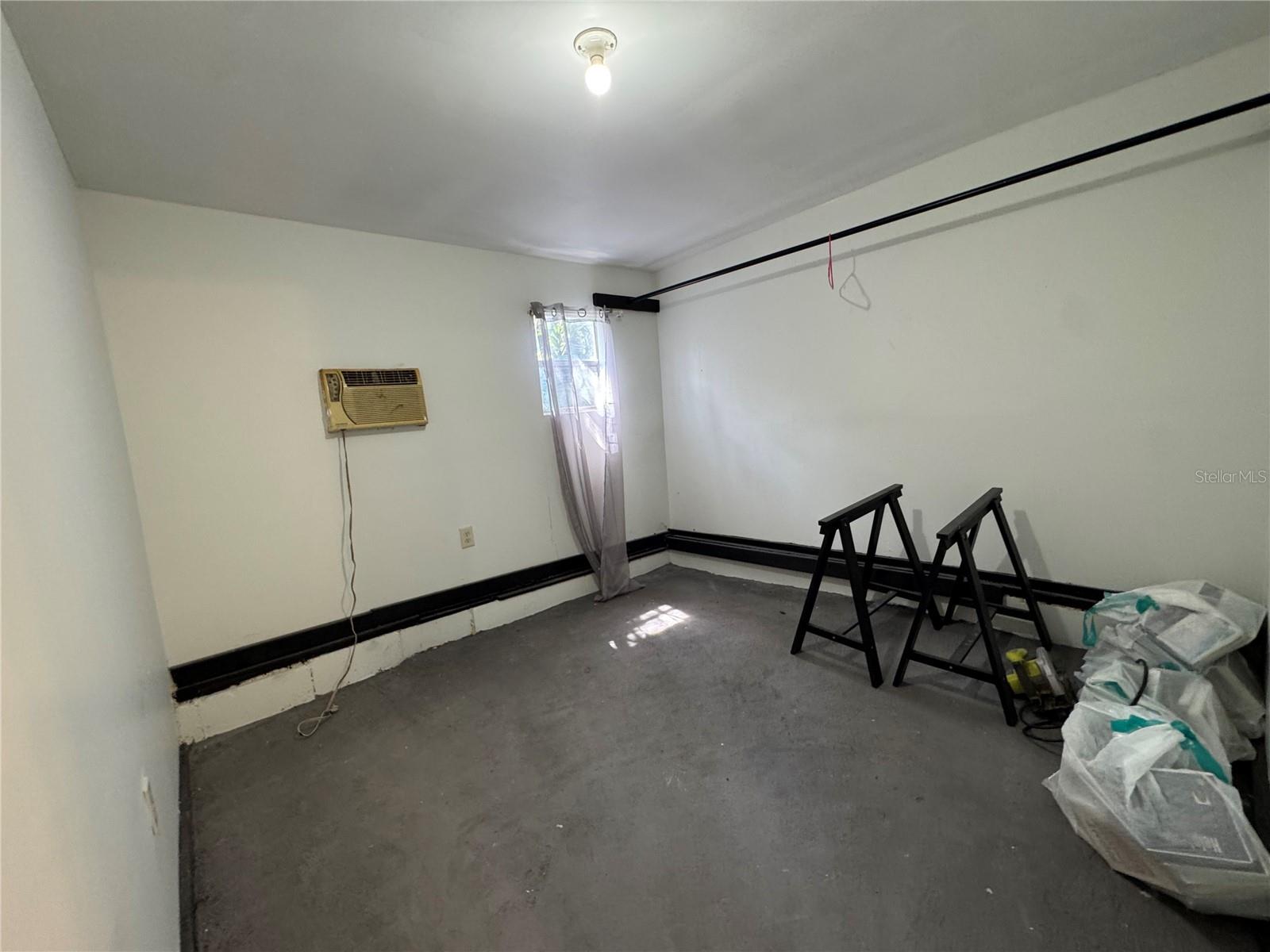 12309 CAMBRIDGE AVE, TAMPA, FL, 33624