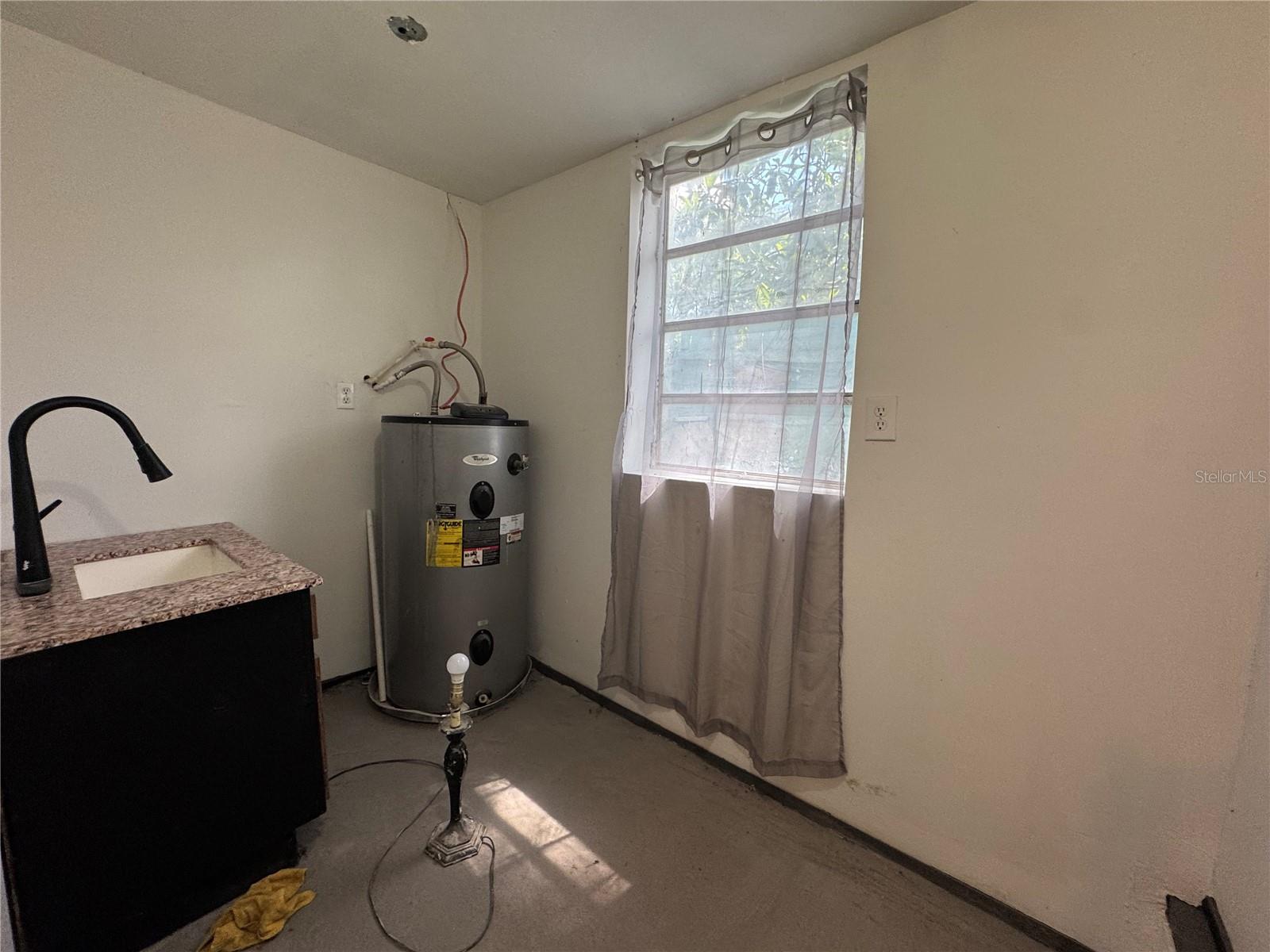 12309 CAMBRIDGE AVE, TAMPA, FL, 33624