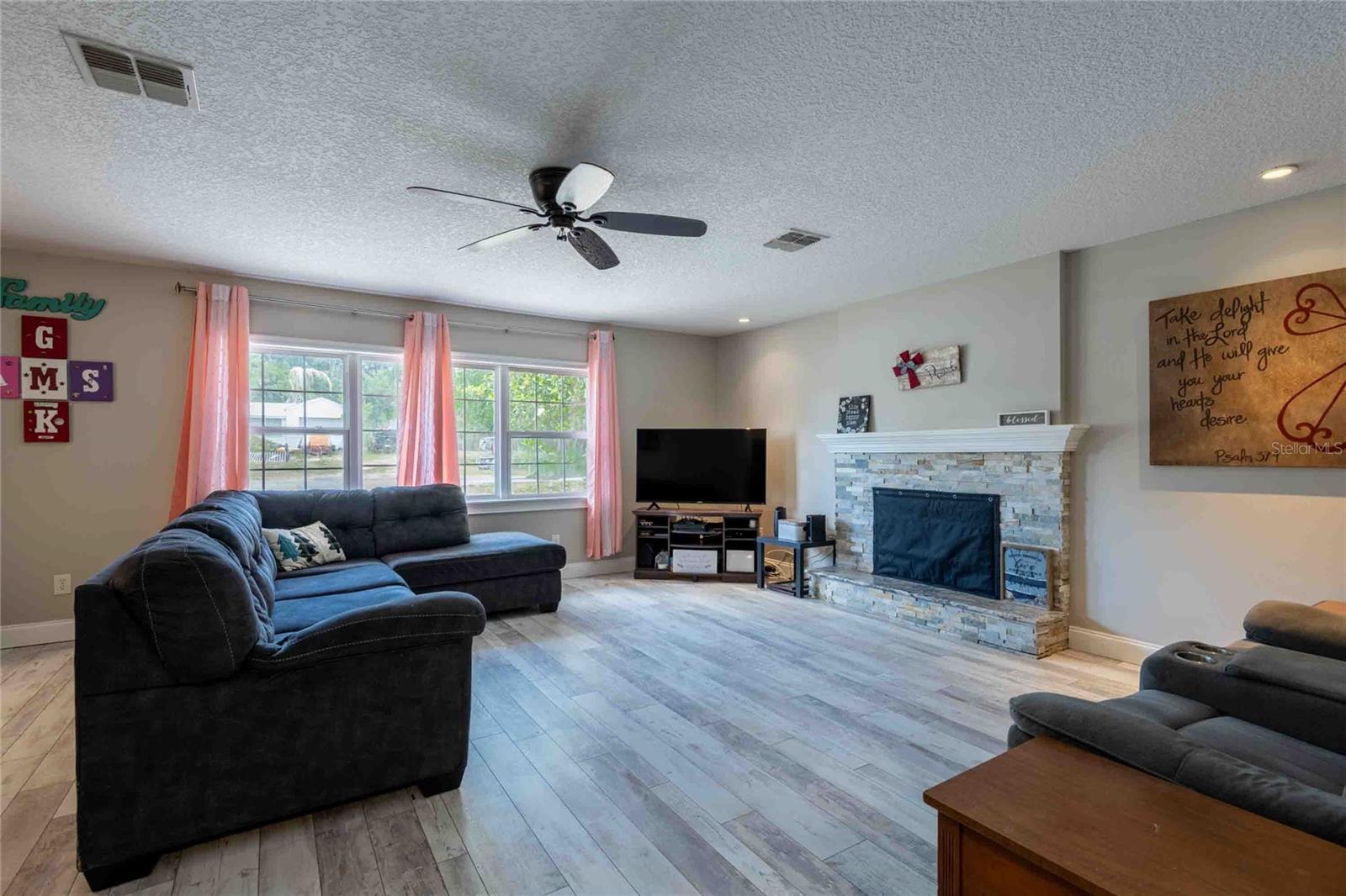 37010 CHURCH AVE, DADE CITY, FL, 33525