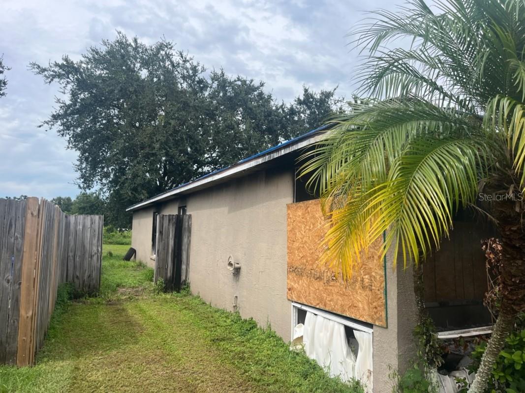 1210 CASA BONITA AVE, RUSKIN, FL, 33570