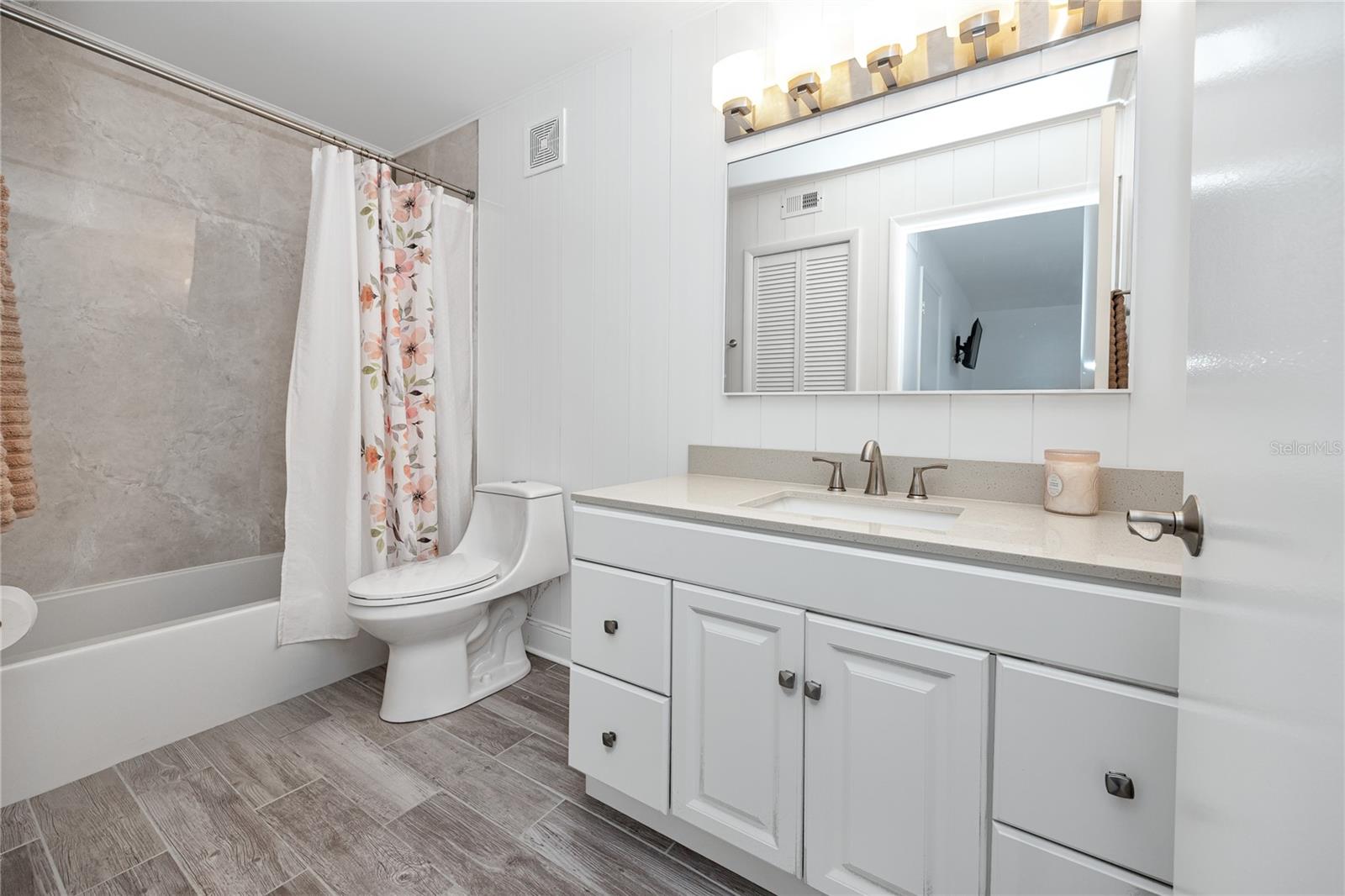2101 FOX CHASE BLVD #107, PALM HARBOR, FL, 34683