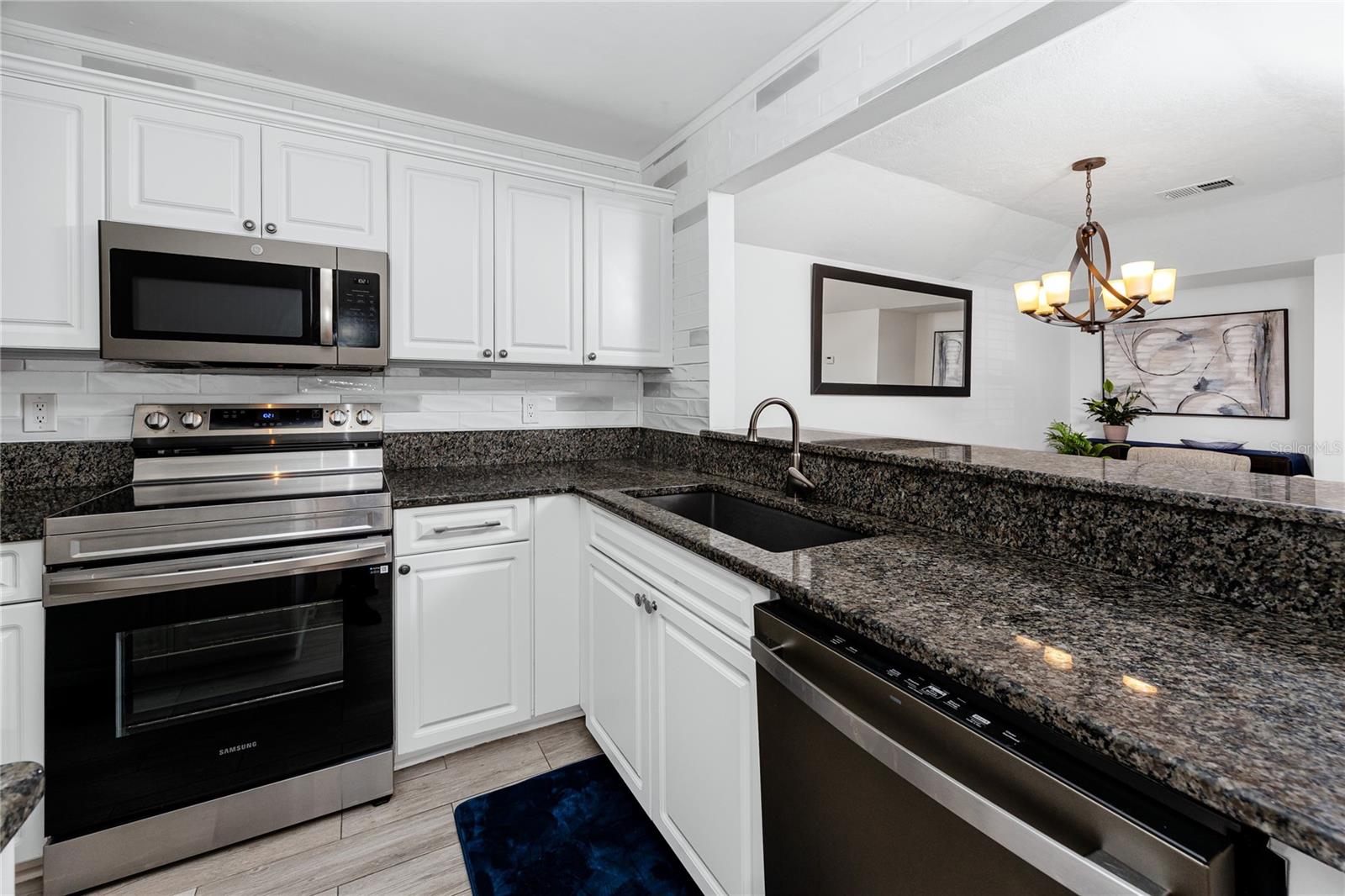 2101 FOX CHASE BLVD #107, PALM HARBOR, FL, 34683