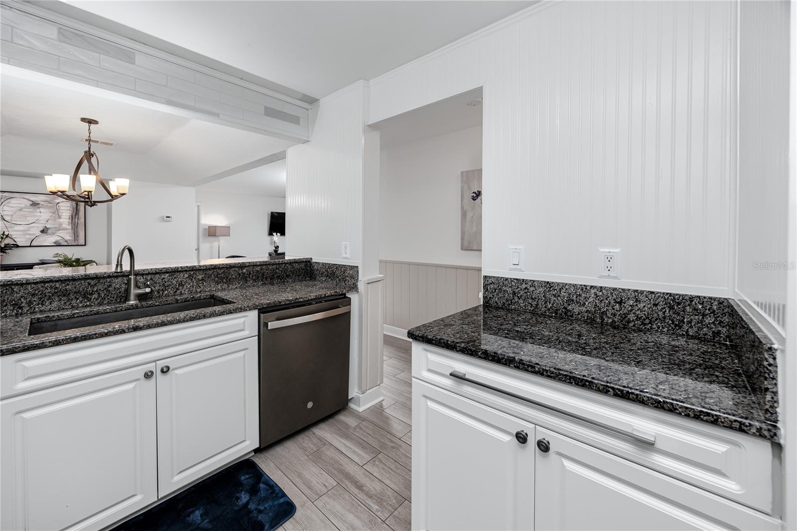 2101 FOX CHASE BLVD #107, PALM HARBOR, FL, 34683
