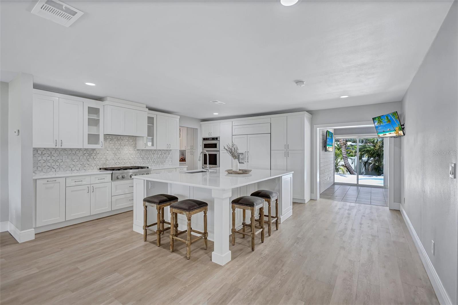 4417 TROUT DR SE, ST PETERSBURG, FL, 33705