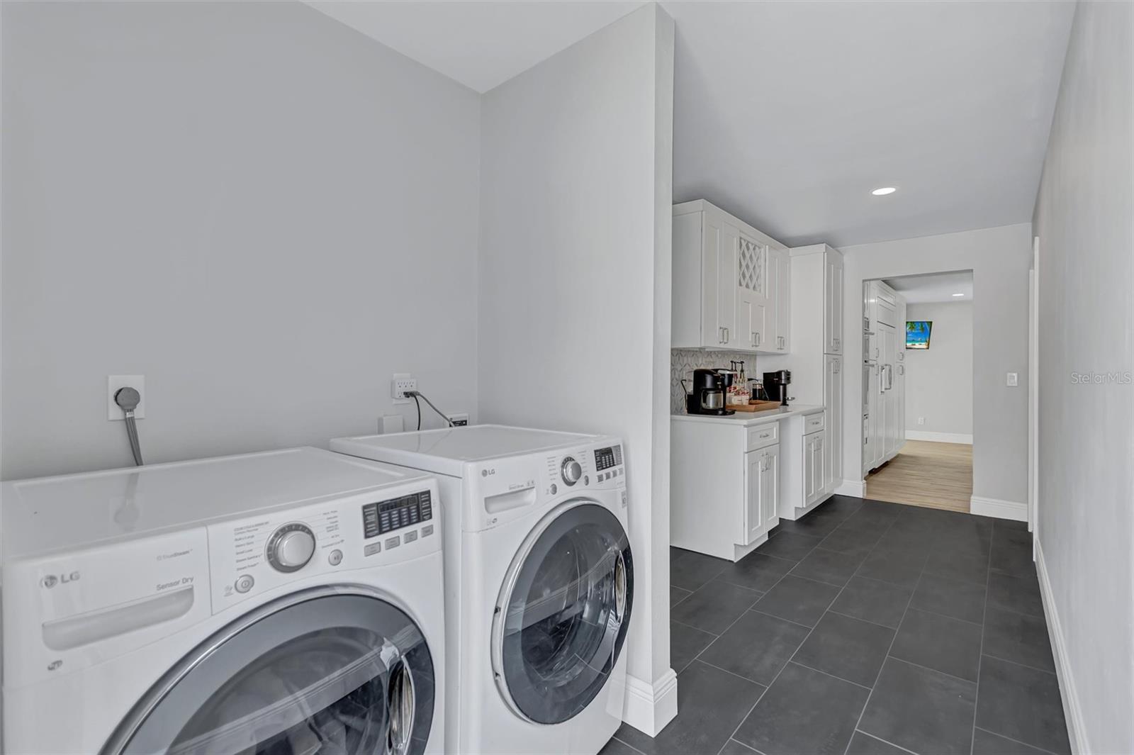 4417 TROUT DR SE, ST PETERSBURG, FL, 33705