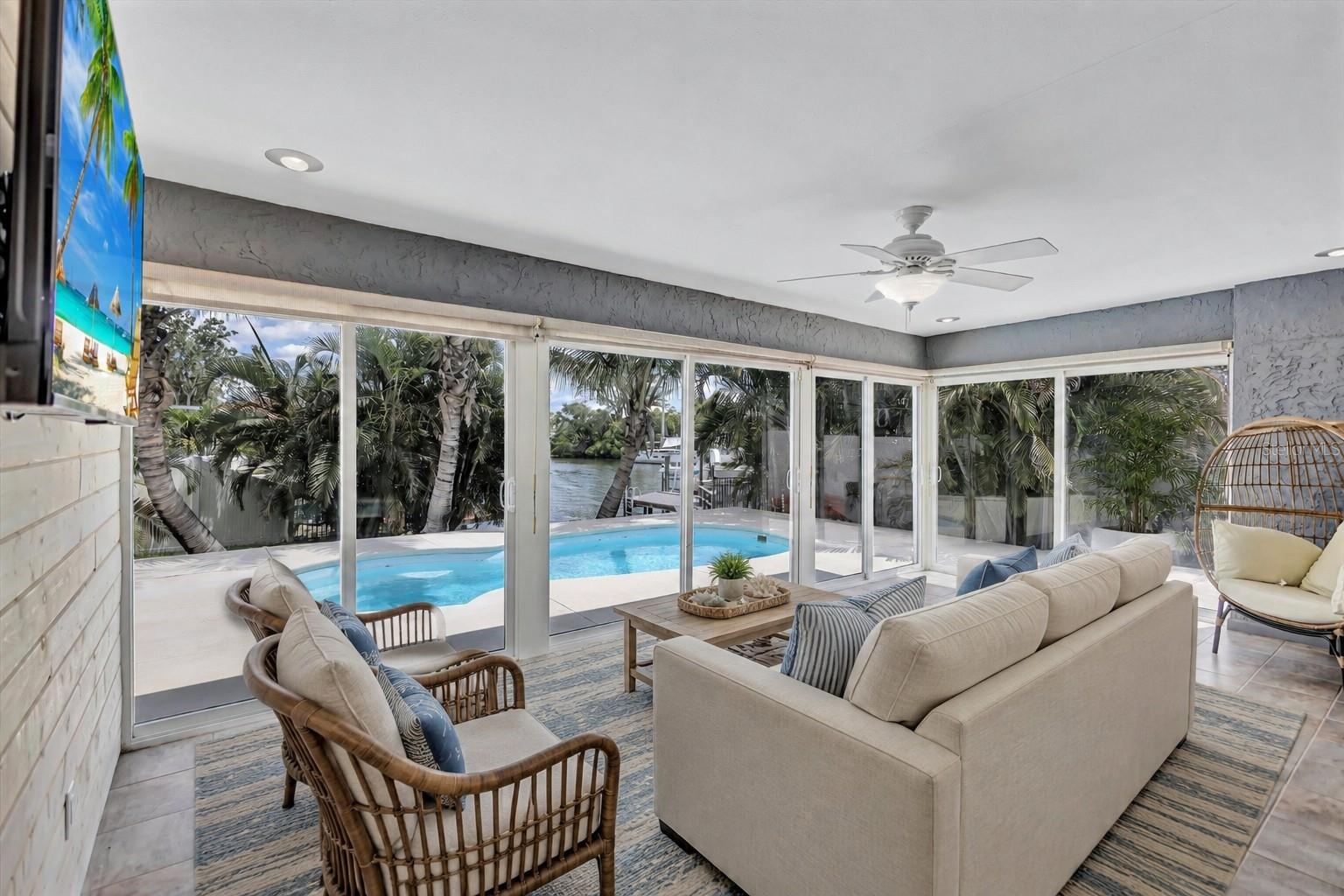 4417 TROUT DR SE, ST PETERSBURG, FL, 33705