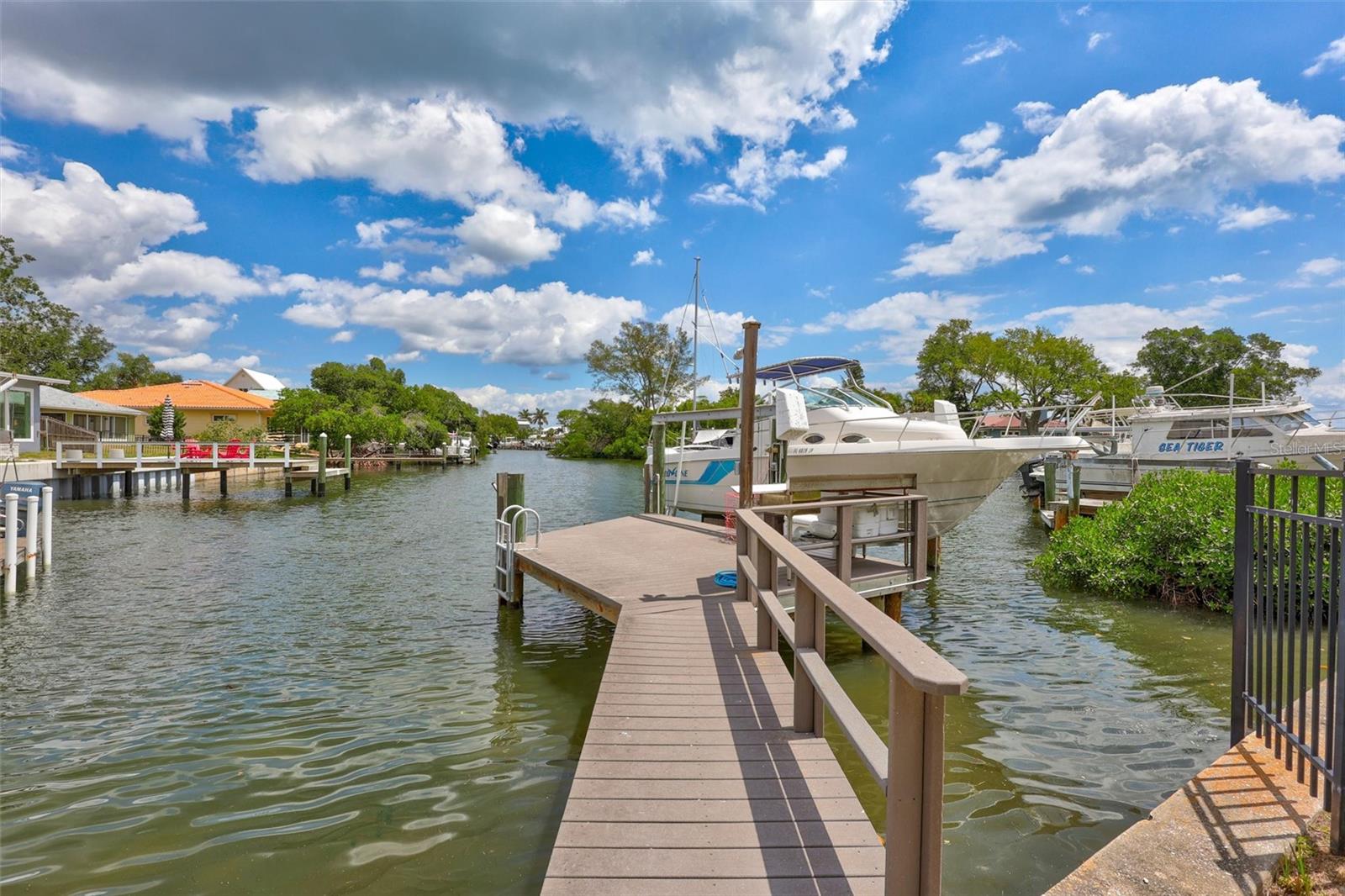 4417 TROUT DR SE, ST PETERSBURG, FL, 33705