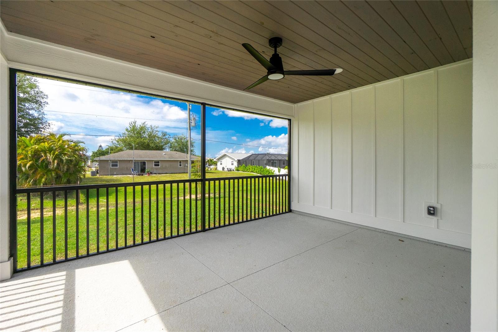 323 BOCA GRANDE BLVD, PUNTA GORDA, FL, 33950