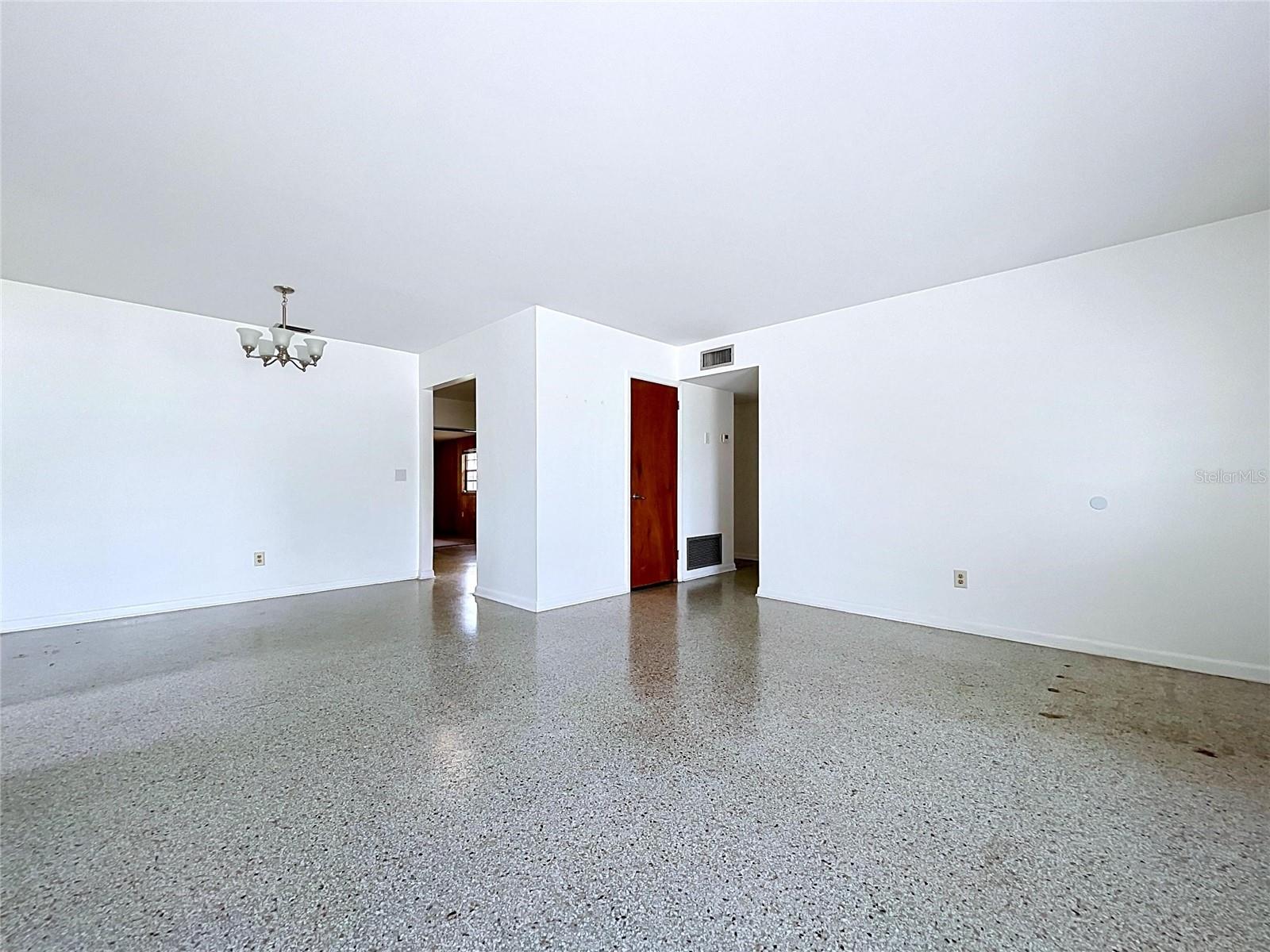 7706 W ELM ST, TAMPA, FL, 33615