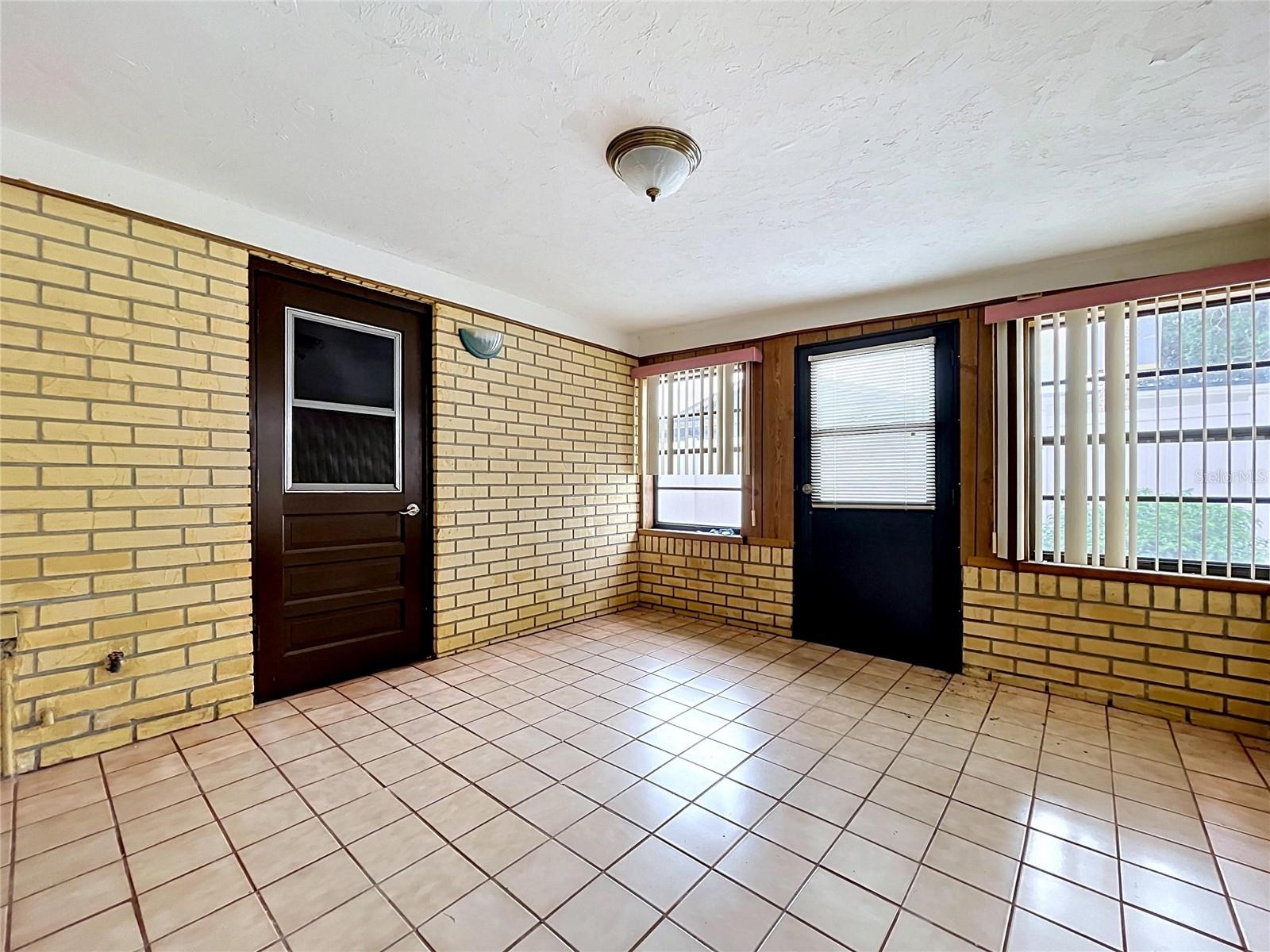 7706 W ELM ST, TAMPA, FL, 33615