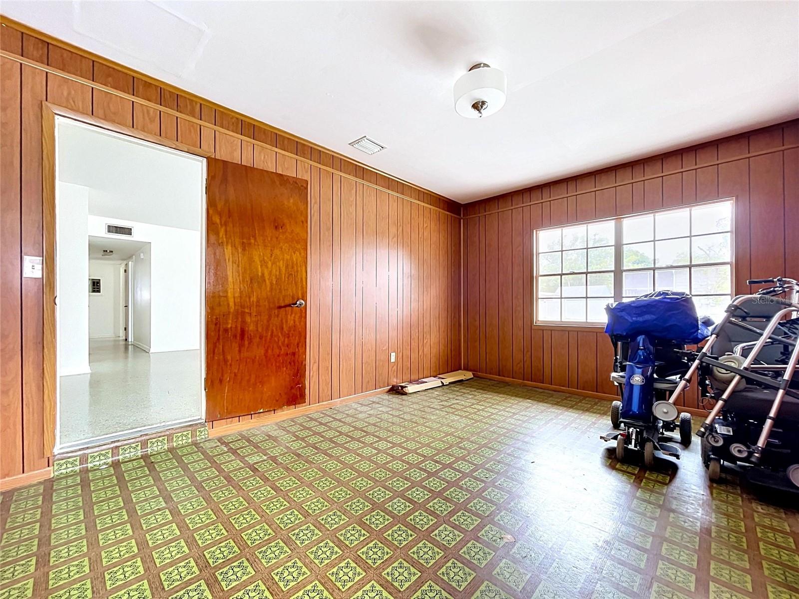 7706 W ELM ST, TAMPA, FL, 33615