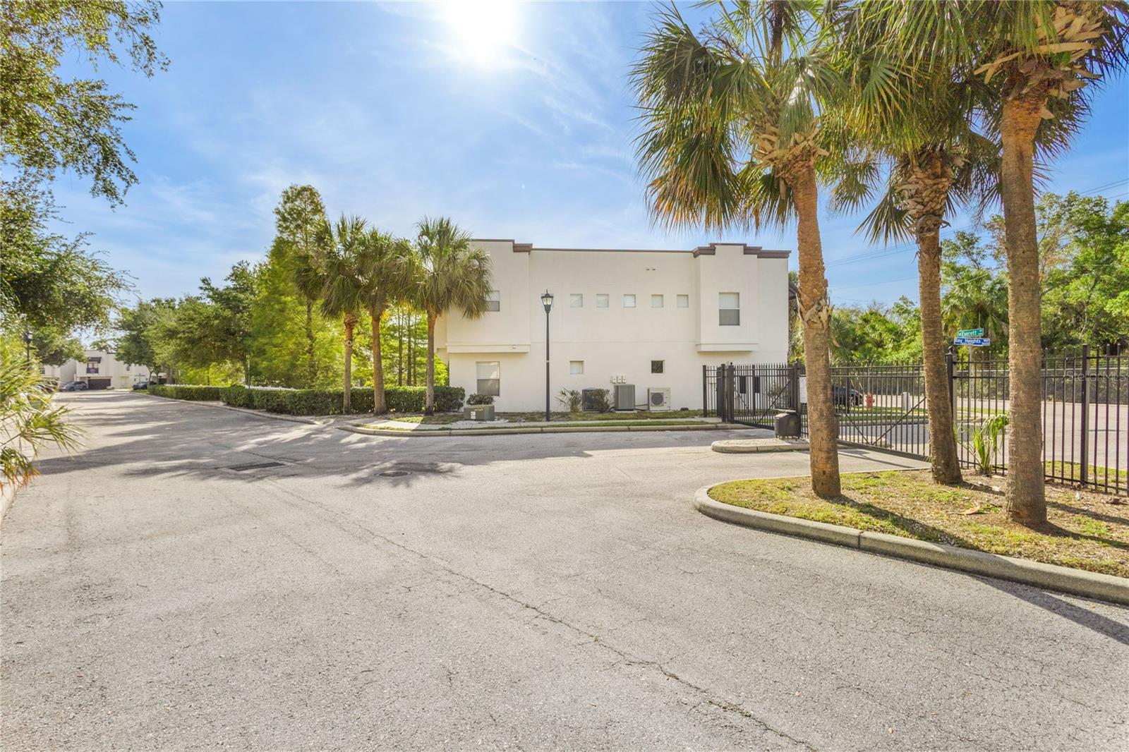 3633 BAY HEIGHTS WAY, TAMPA, FL, 33611