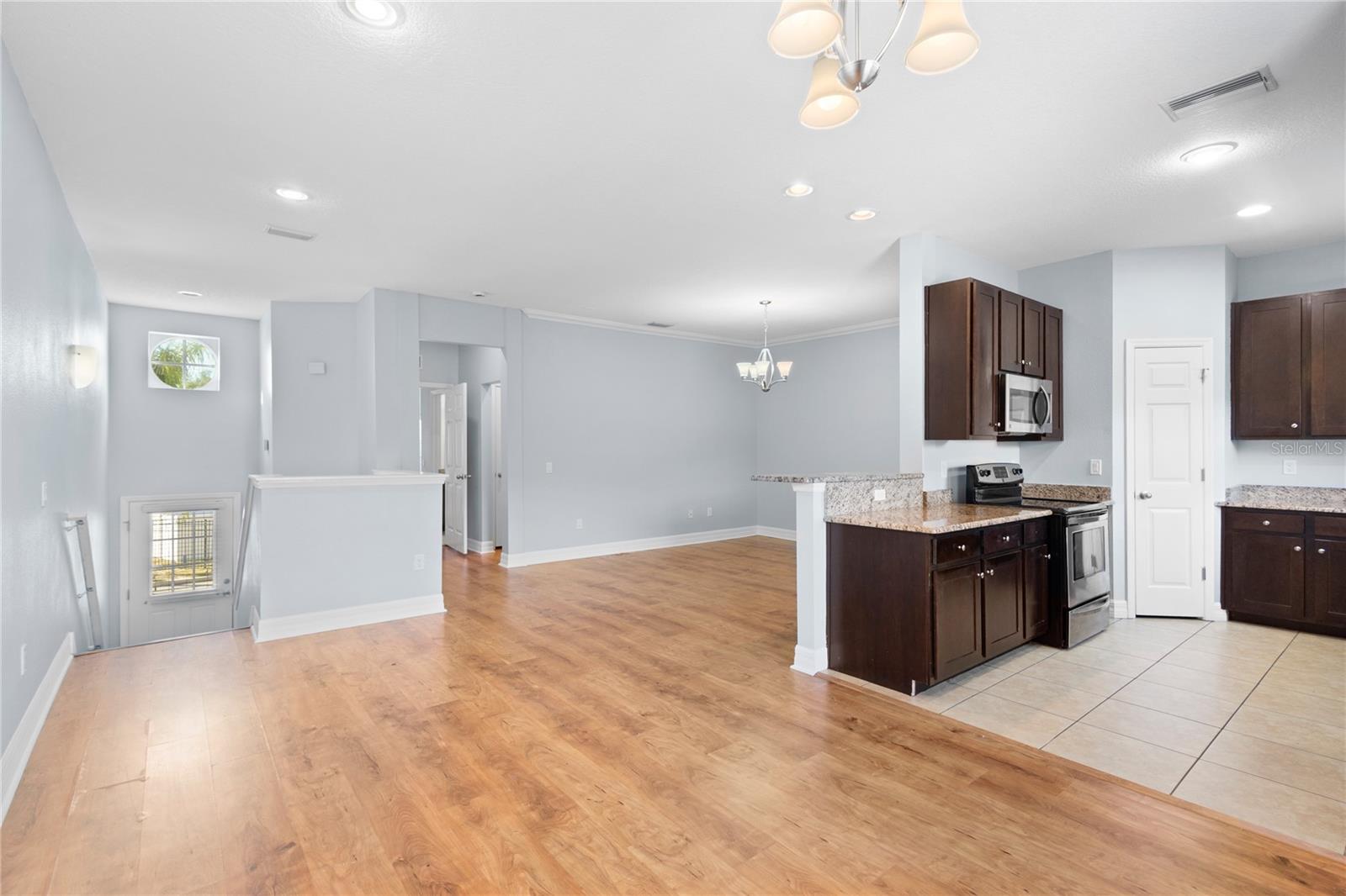 3633 BAY HEIGHTS WAY, TAMPA, FL, 33611