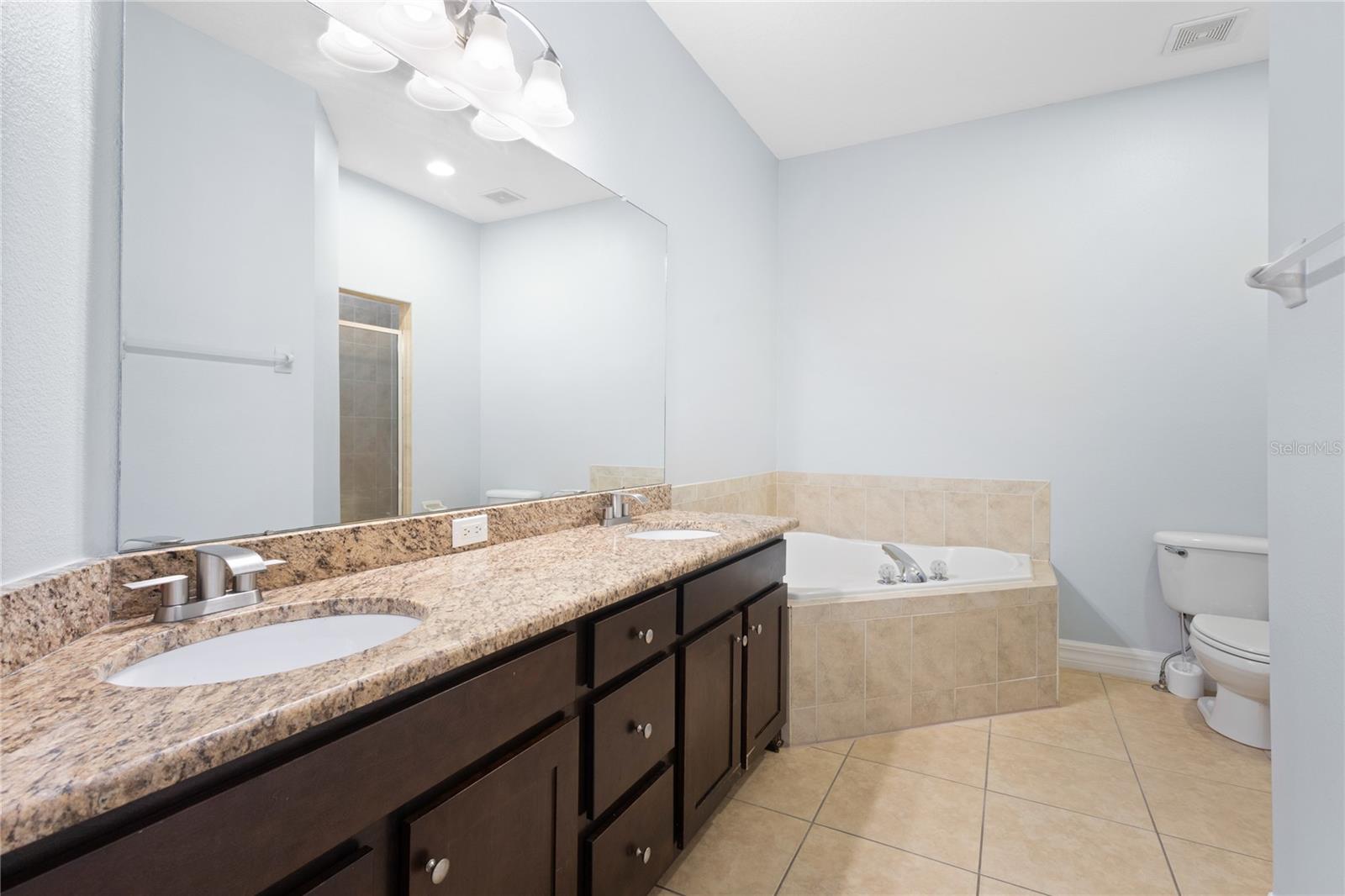 3633 BAY HEIGHTS WAY, TAMPA, FL, 33611