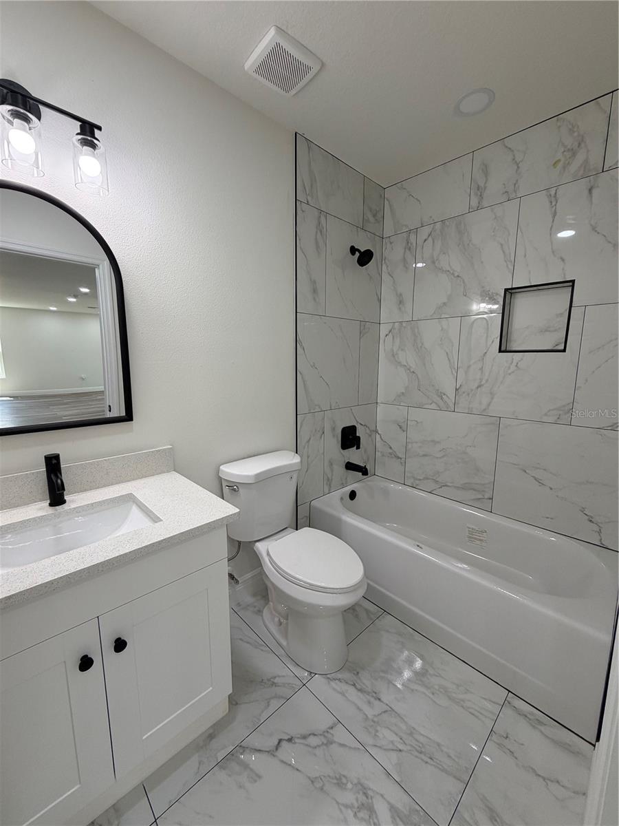 7152 PALM AVE, LEESBURG, FL, 34788