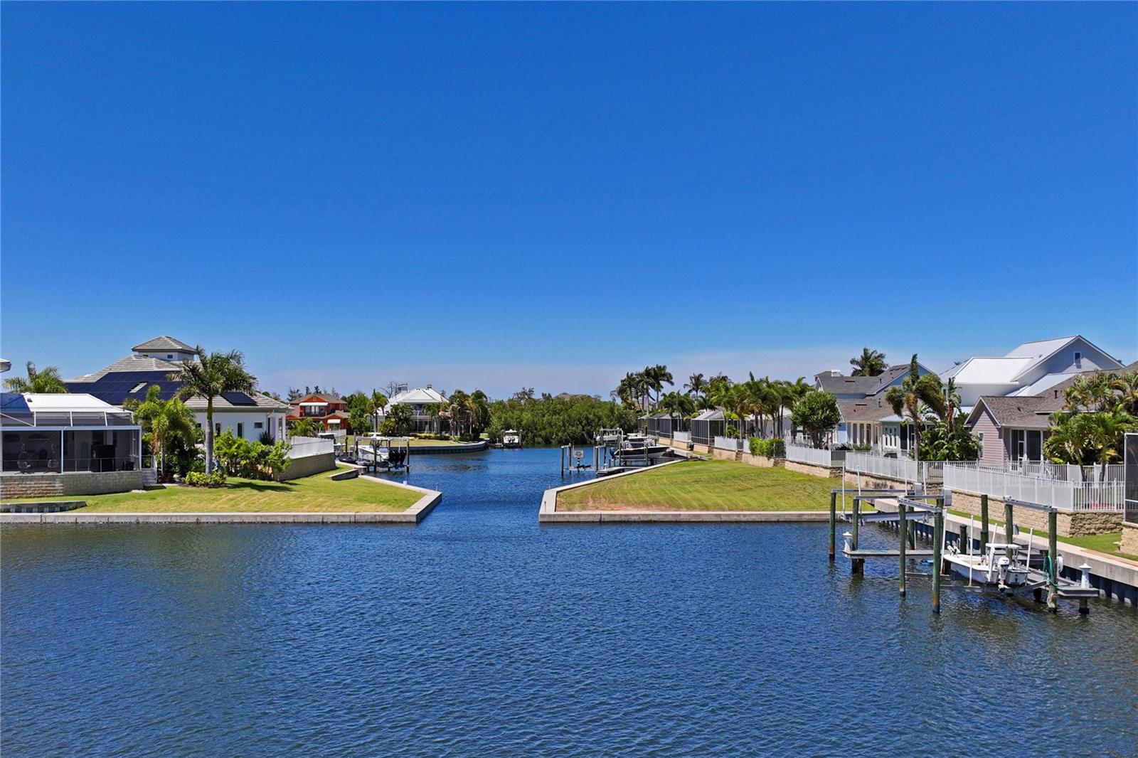 5714 SEA TROUT PL, APOLLO BEACH, FL, 33572