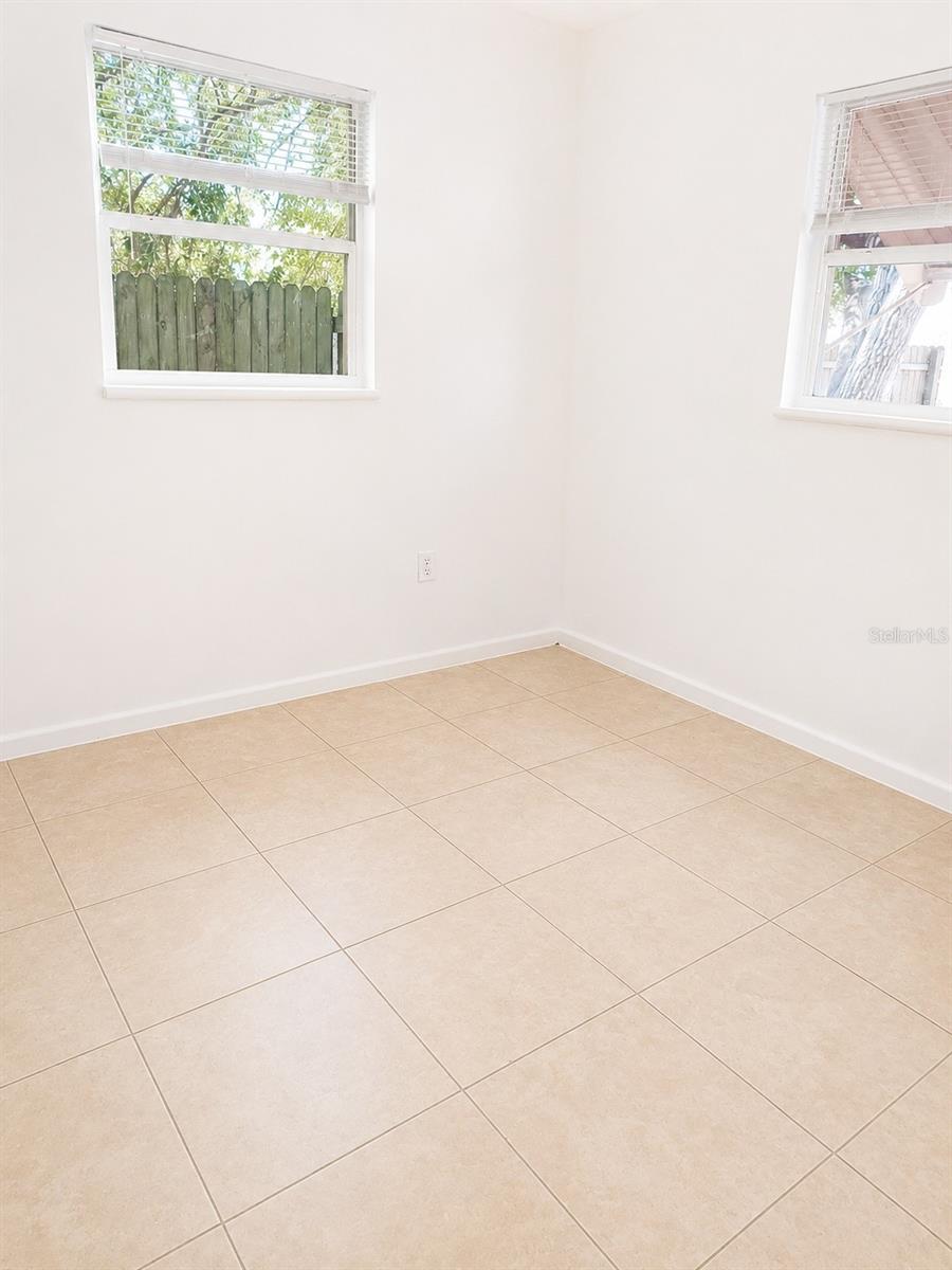 5411 70TH LN N, ST PETERSBURG, FL, 33709