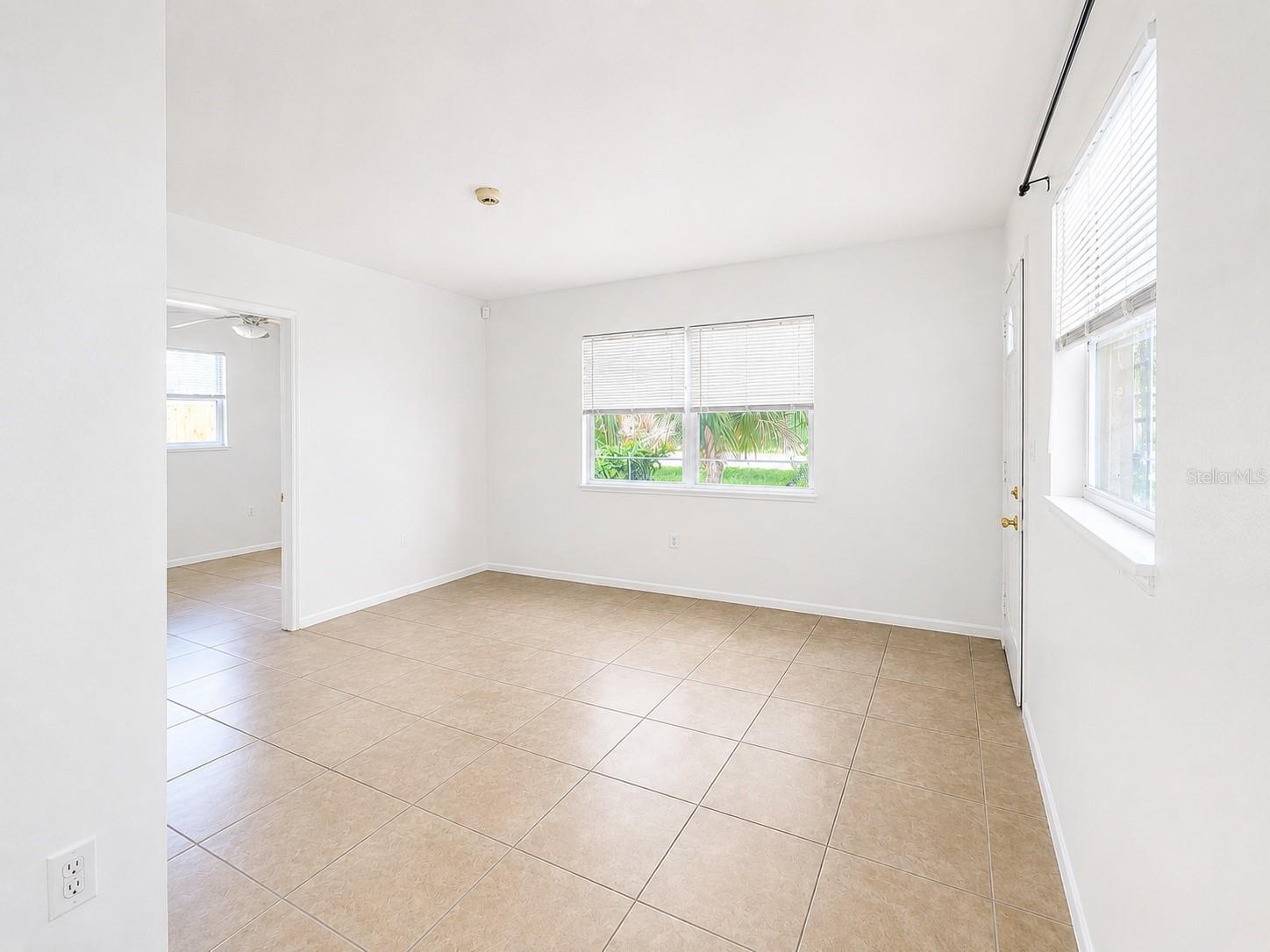 5411 70TH LN N, ST PETERSBURG, FL, 33709