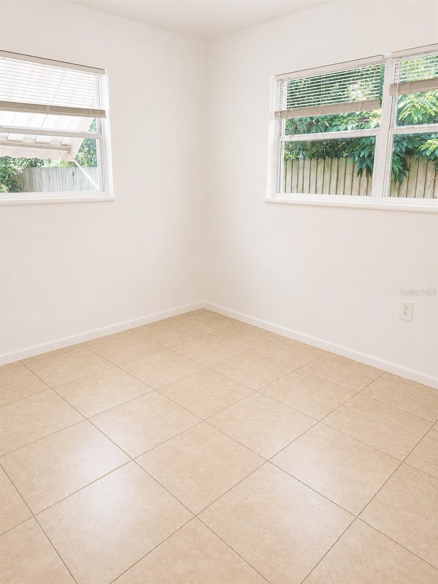 5411 70TH LN N, ST PETERSBURG, FL, 33709