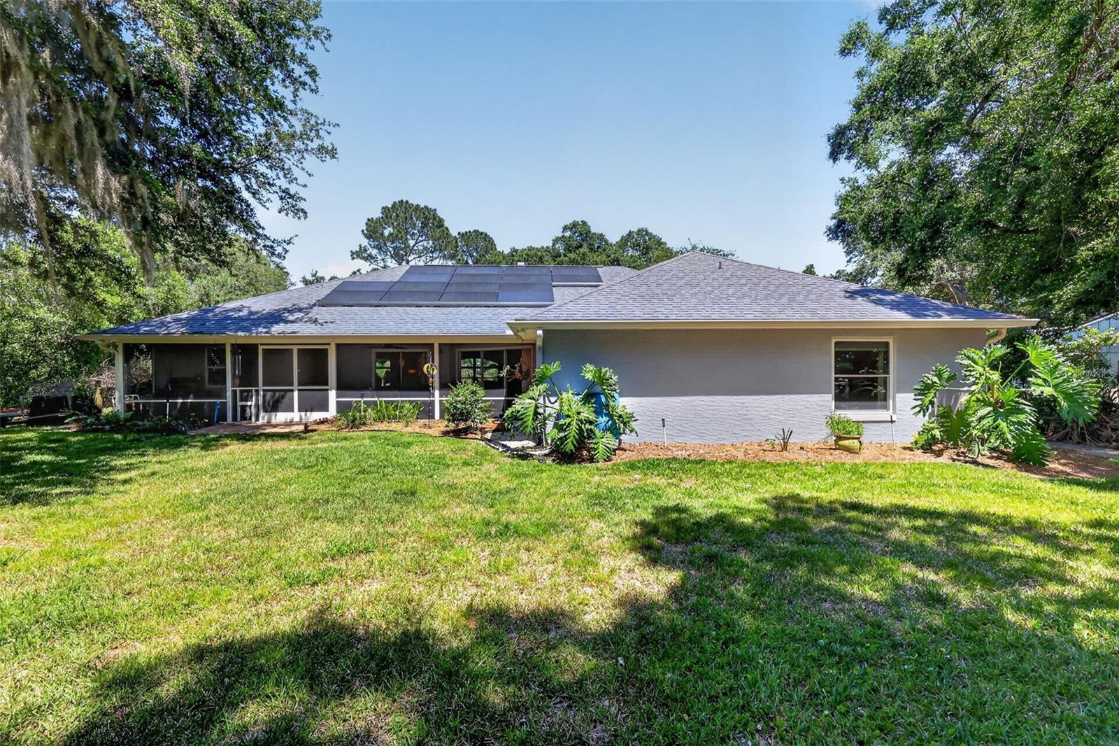 1200 MARSHALL CT, EUSTIS, FL, 32726