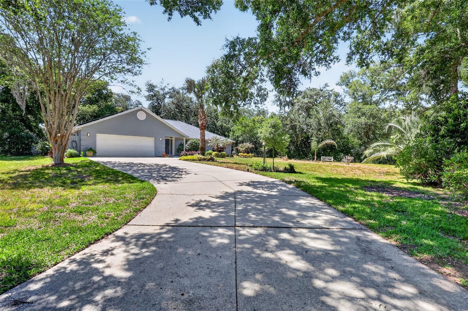 1200 MARSHALL CT, EUSTIS, FL, 32726