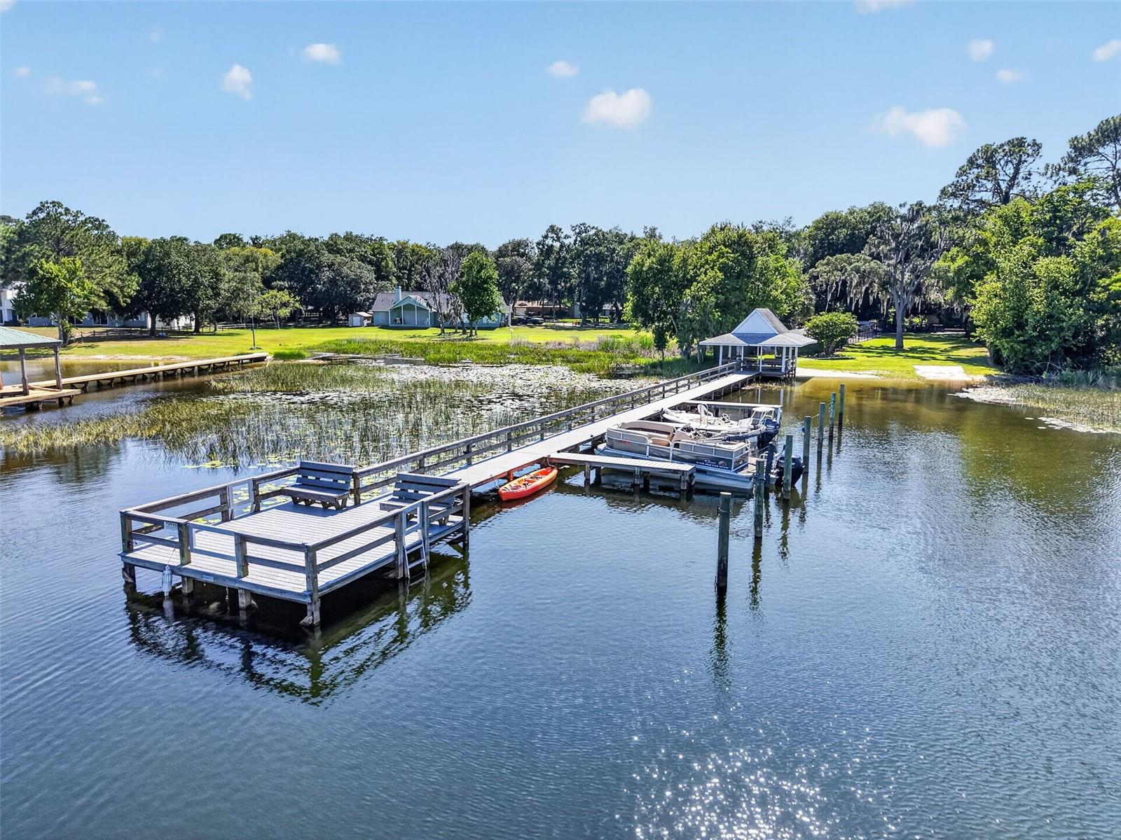 1200 MARSHALL CT, EUSTIS, FL, 32726